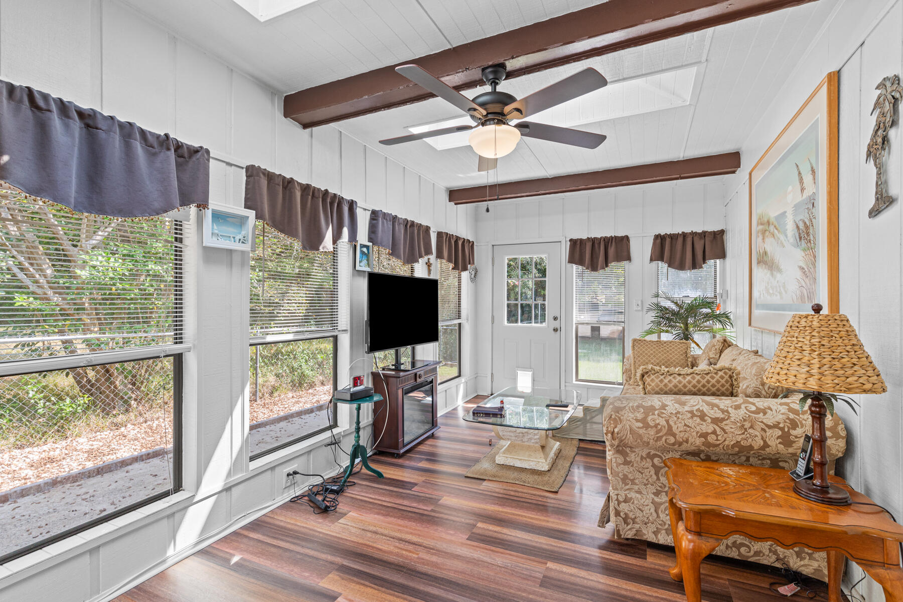 BAYOU POQUITO - Residential