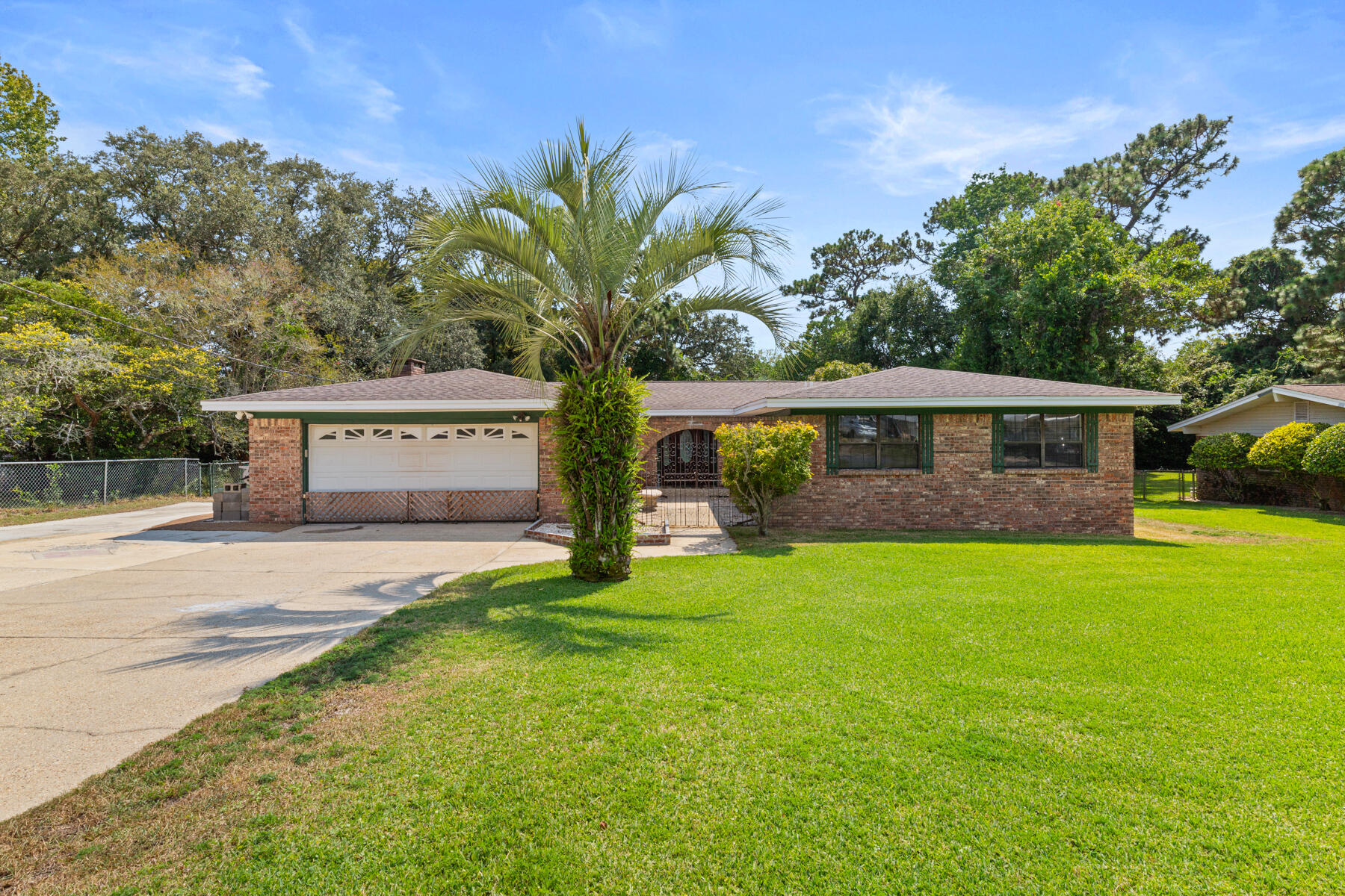 BAYOU POQUITO - Residential