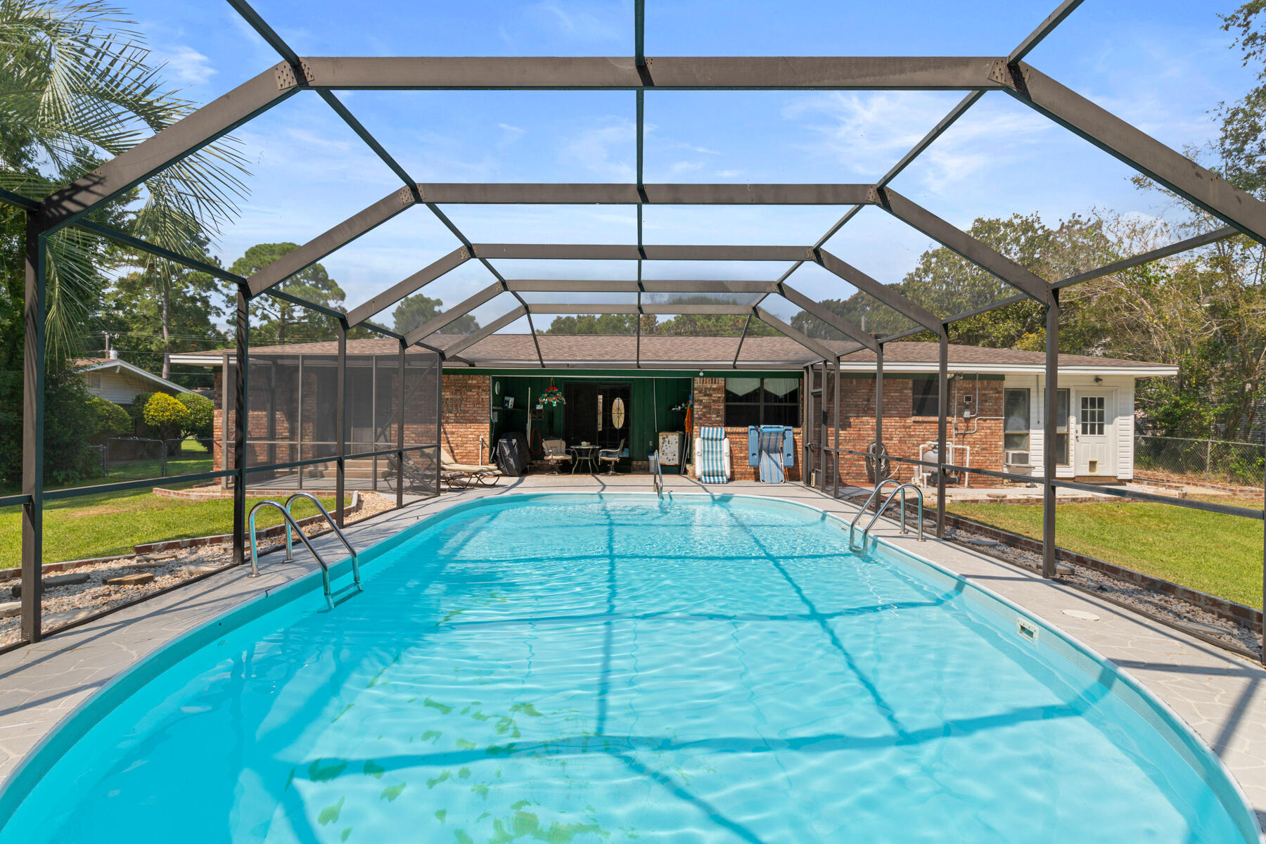 BAYOU POQUITO - Residential