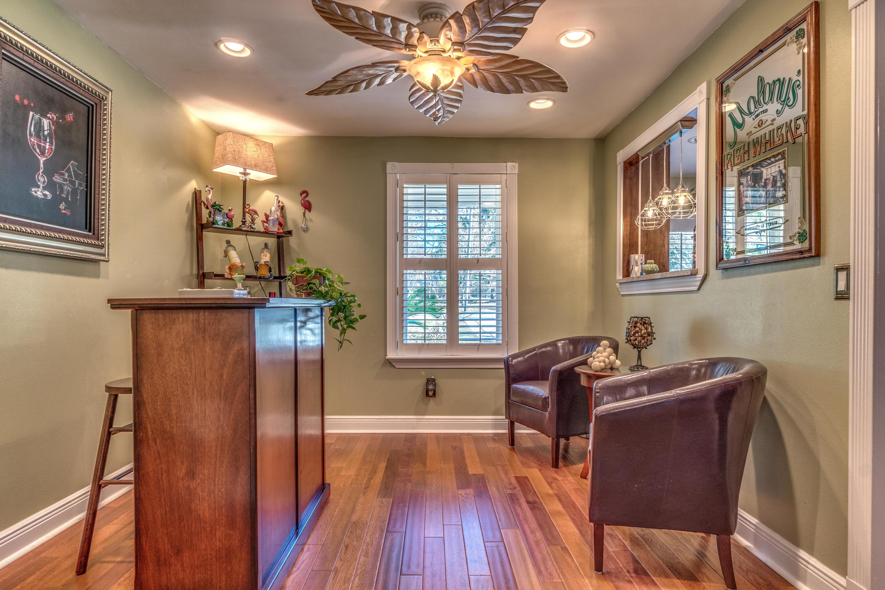 HUNTER WOODS - Residential