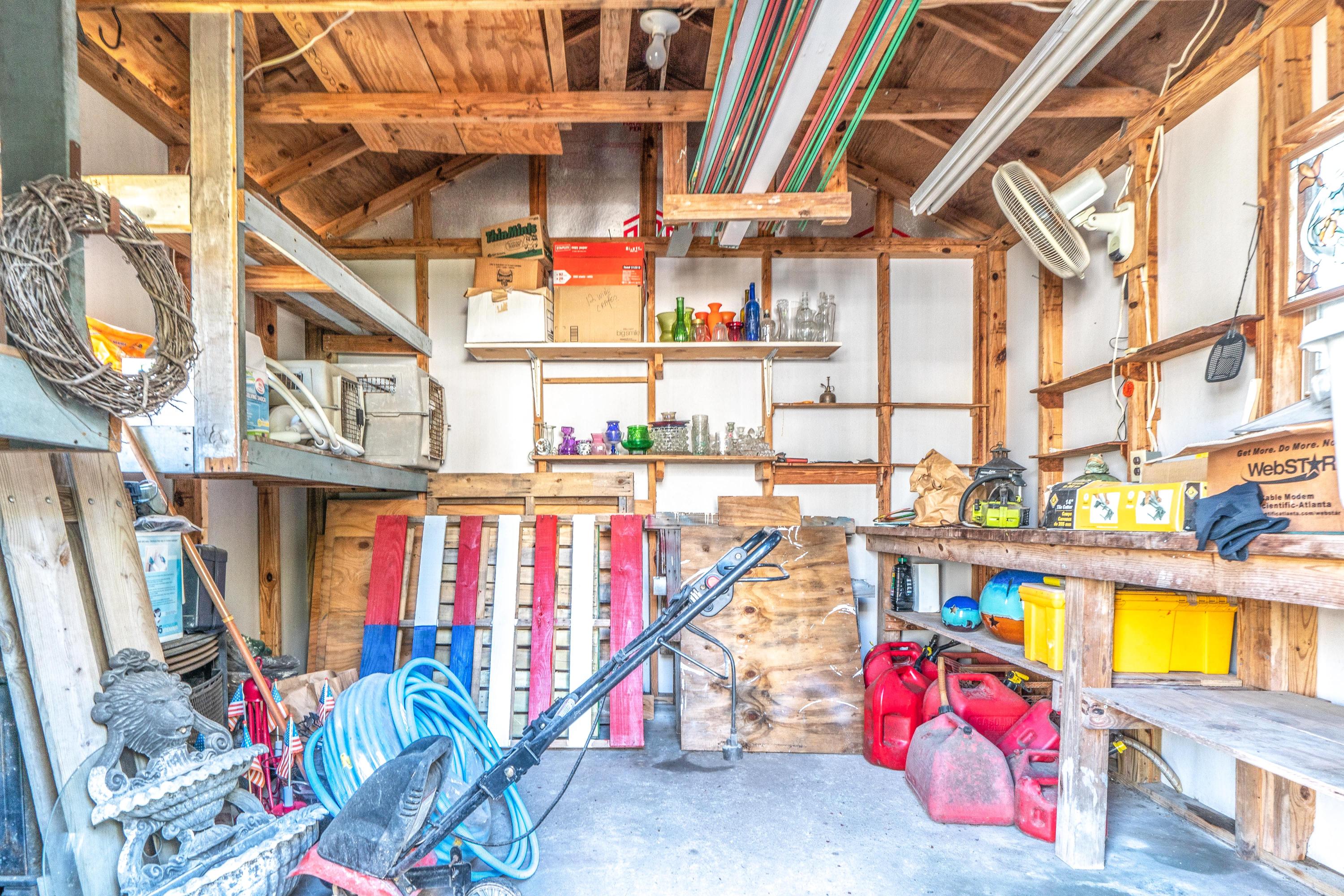 HUNTER WOODS - Residential