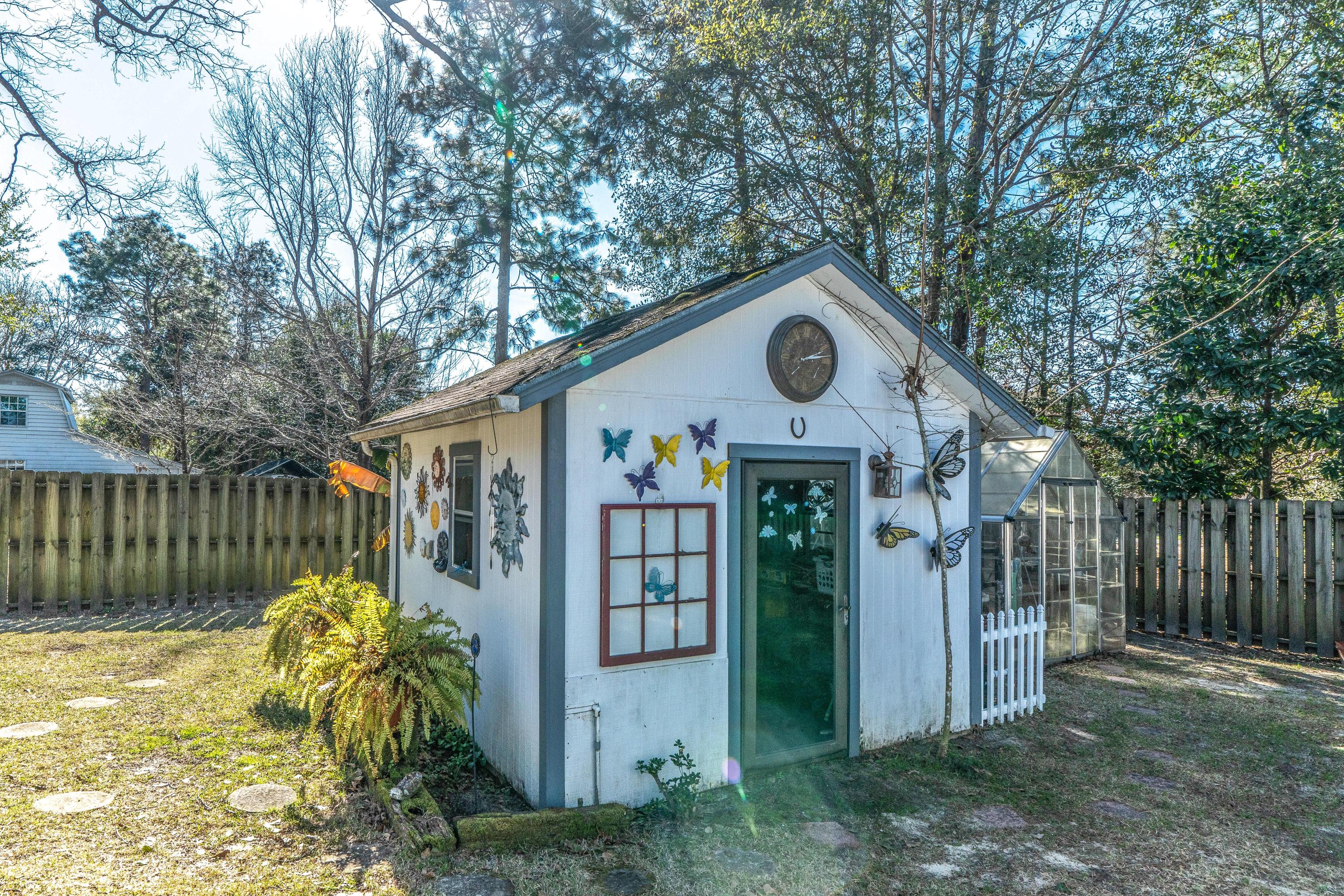 HUNTER WOODS - Residential