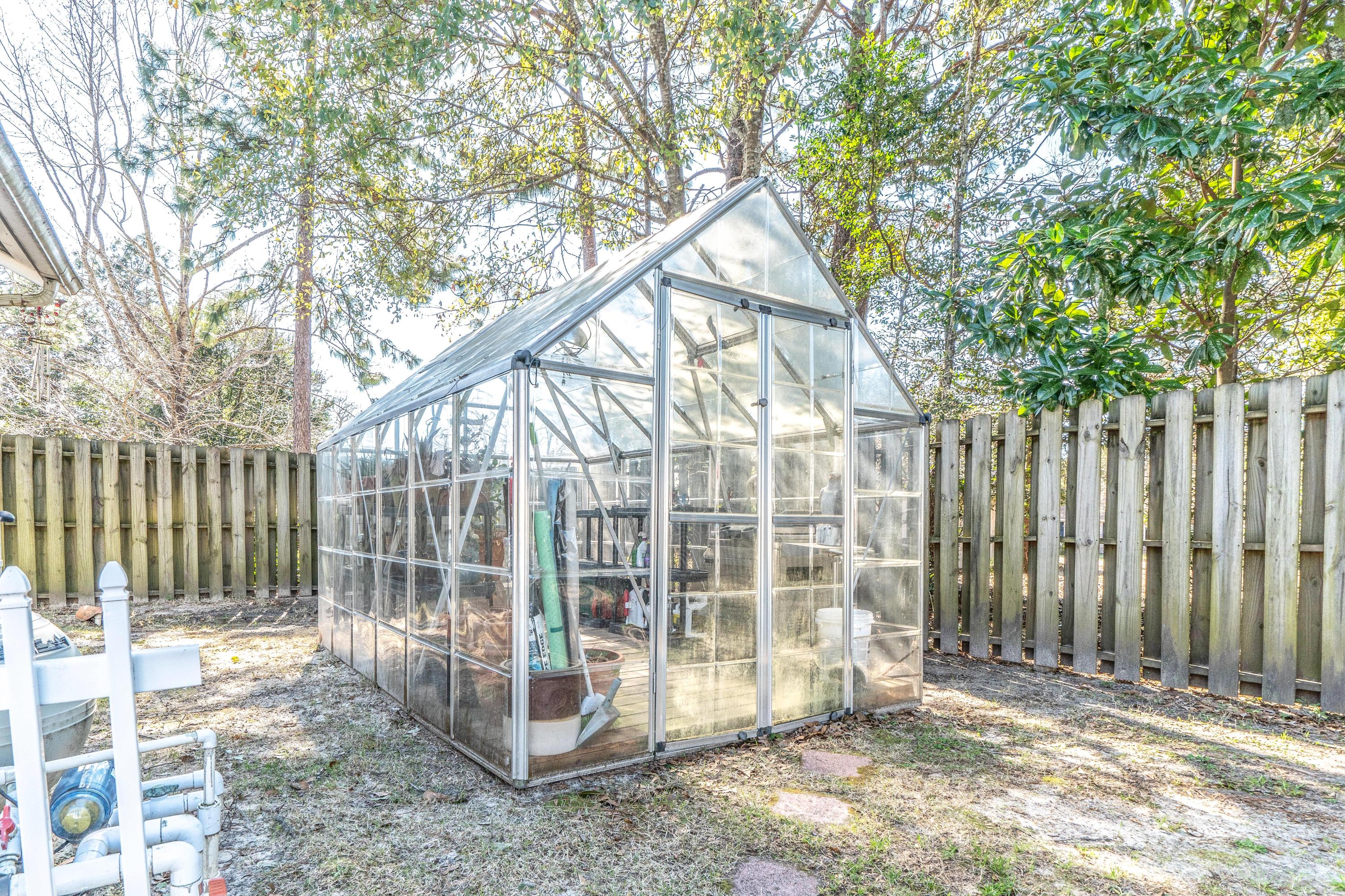 HUNTER WOODS - Residential