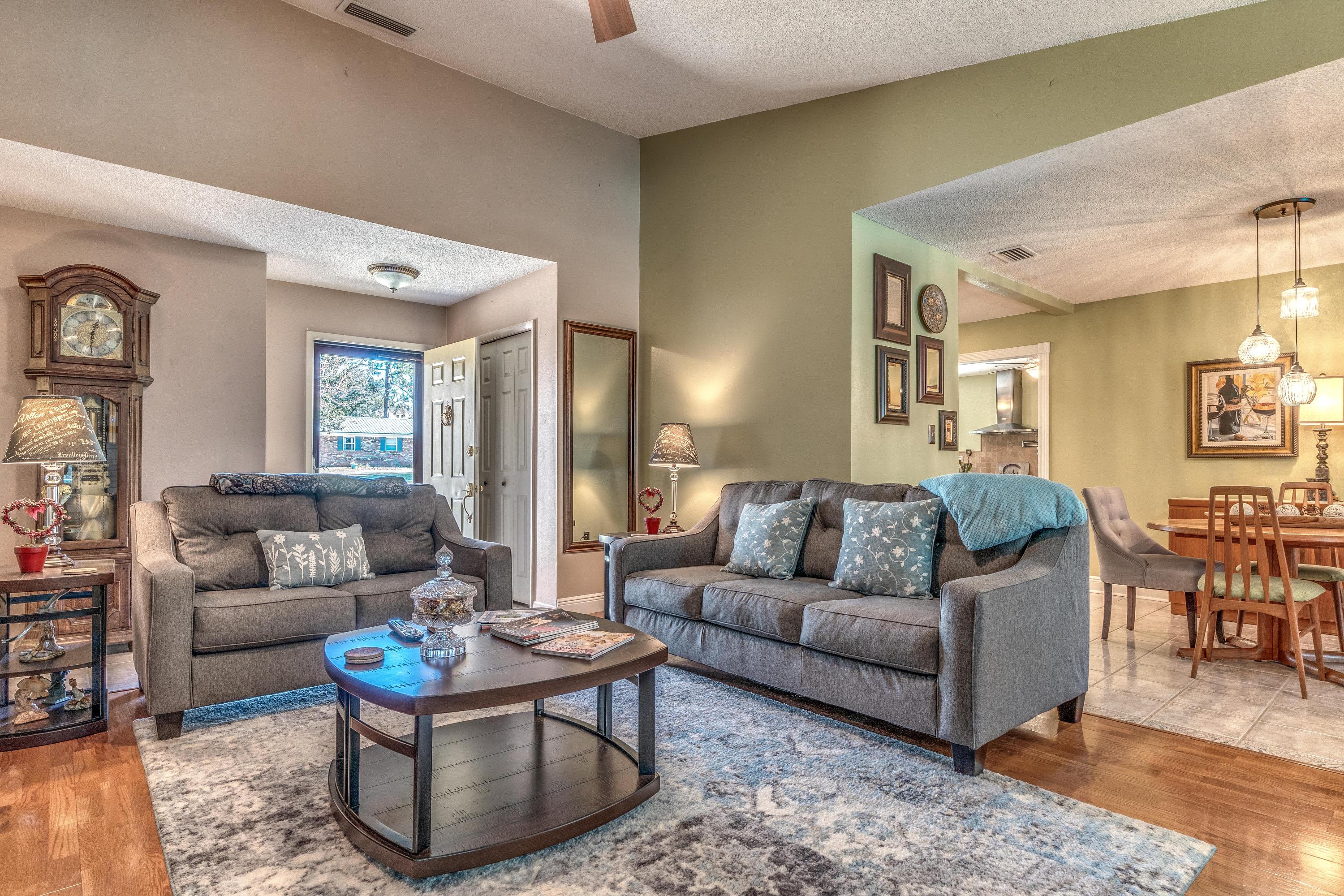 HUNTER WOODS - Residential