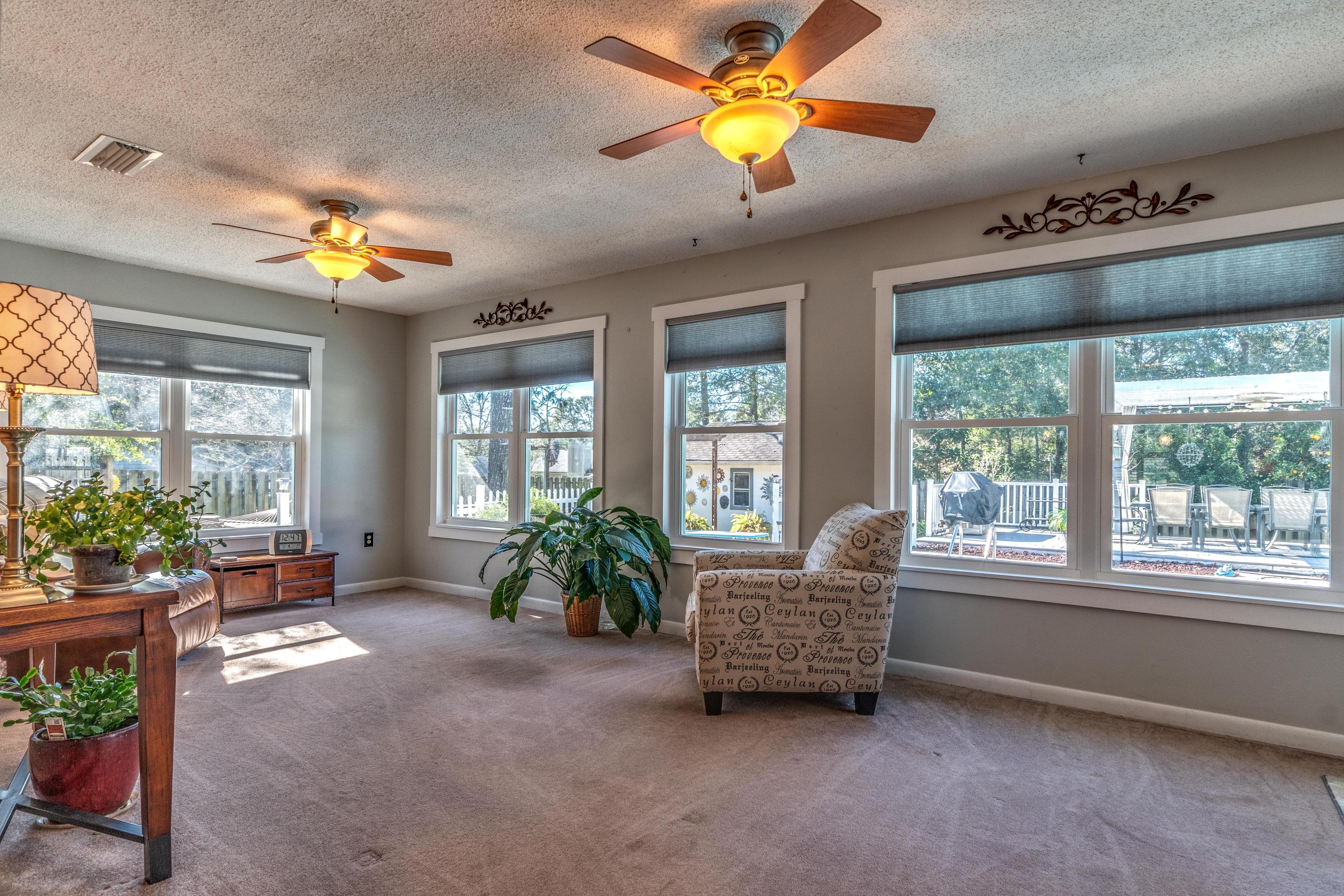 HUNTER WOODS - Residential