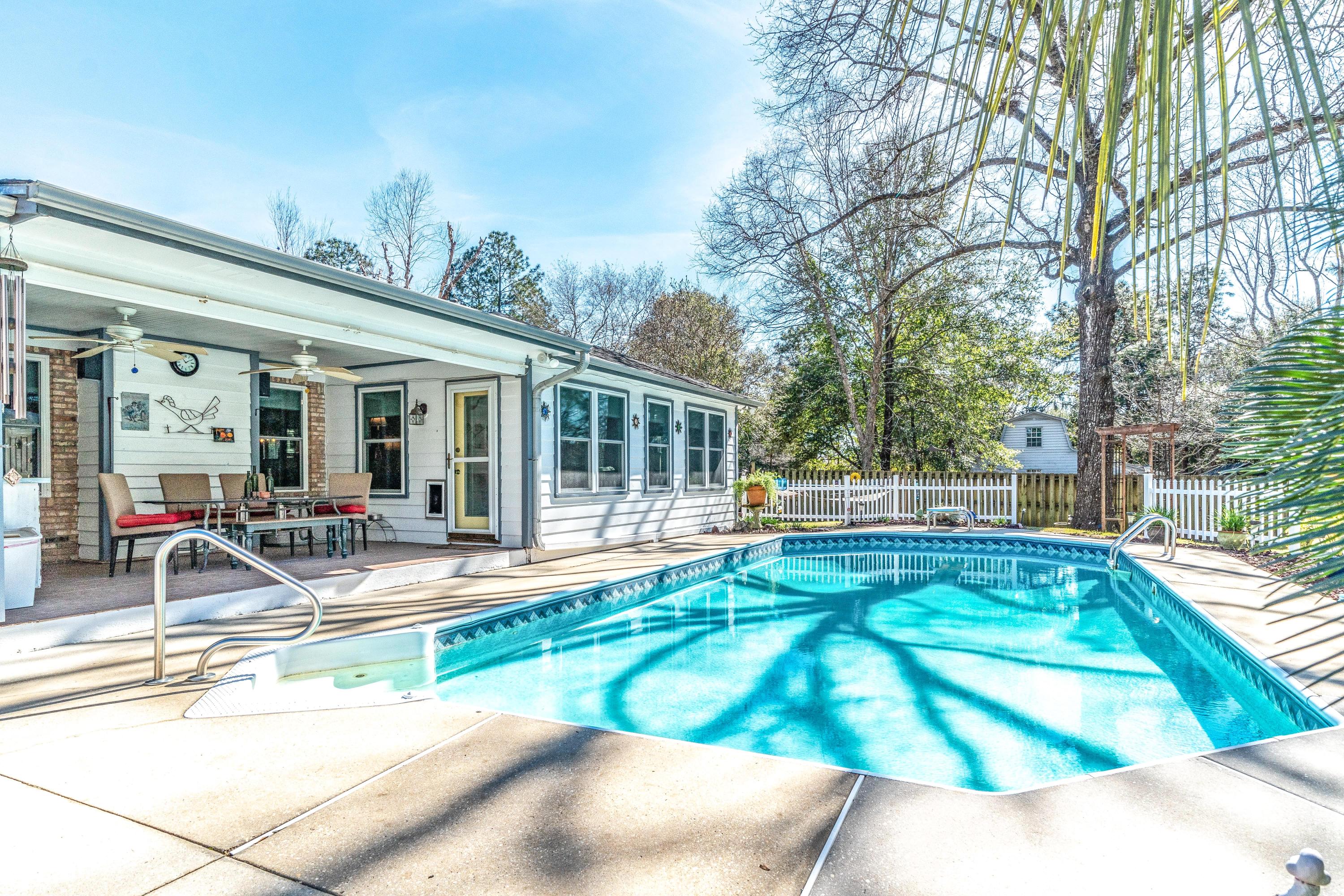 HUNTER WOODS - Residential