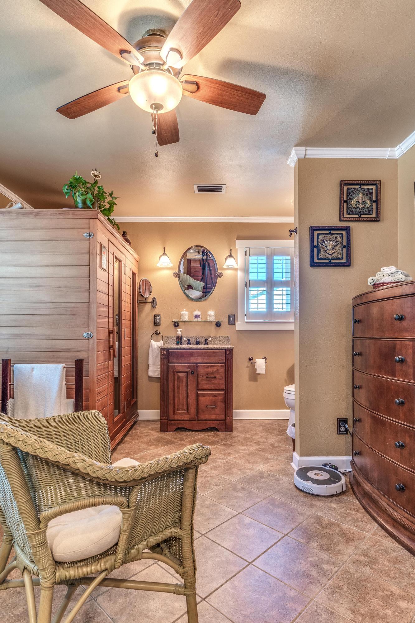 HUNTER WOODS - Residential