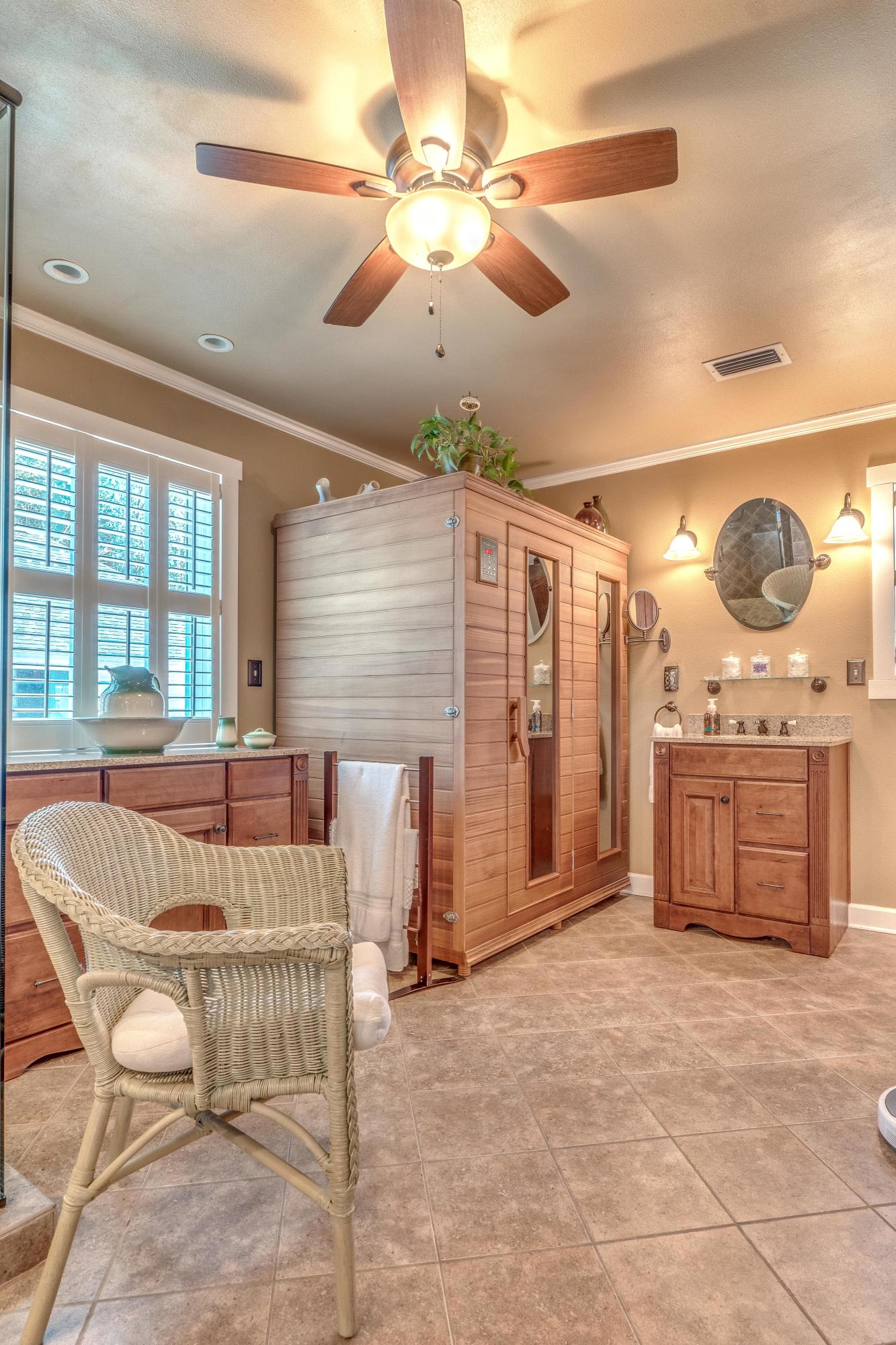 HUNTER WOODS - Residential