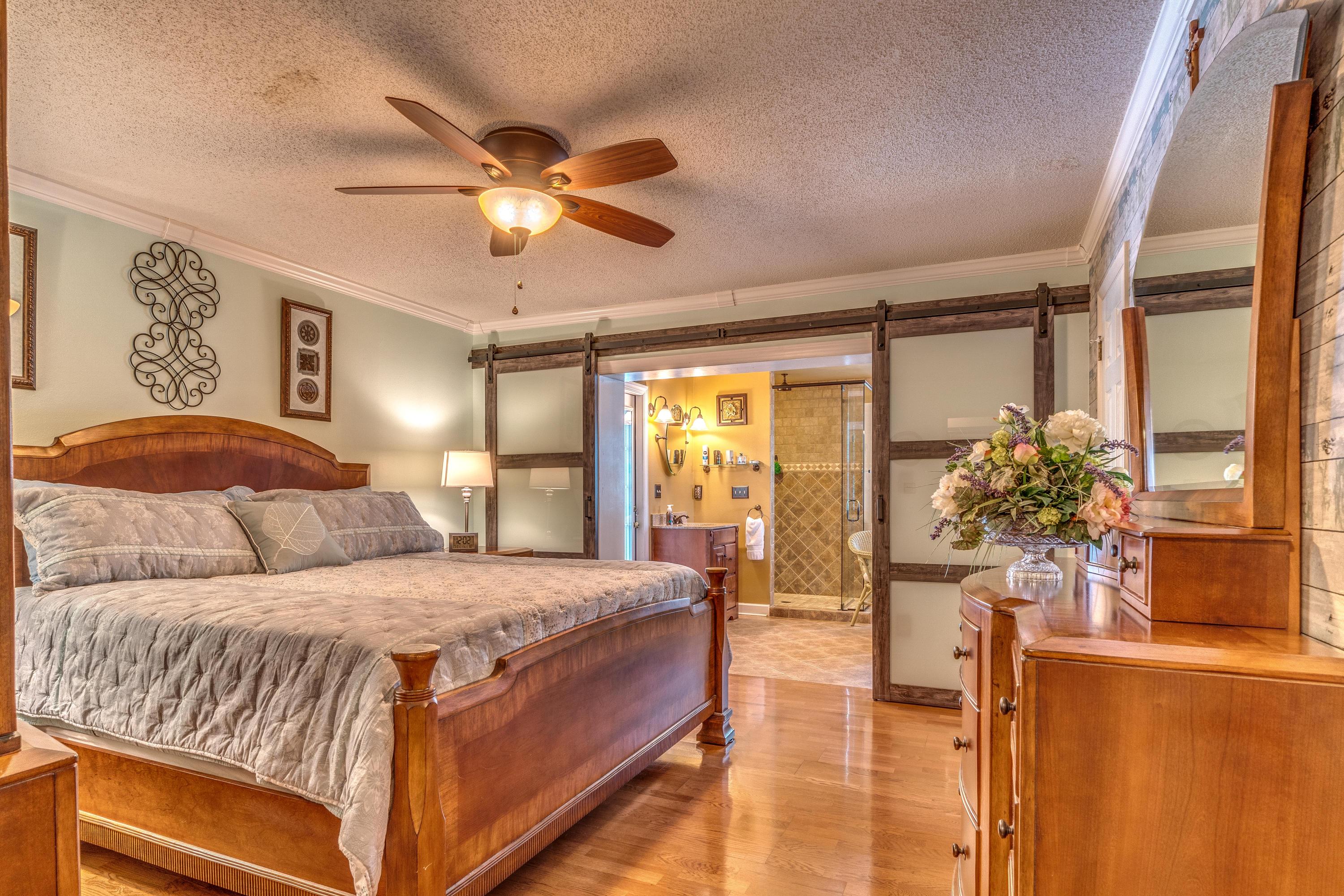 HUNTER WOODS - Residential