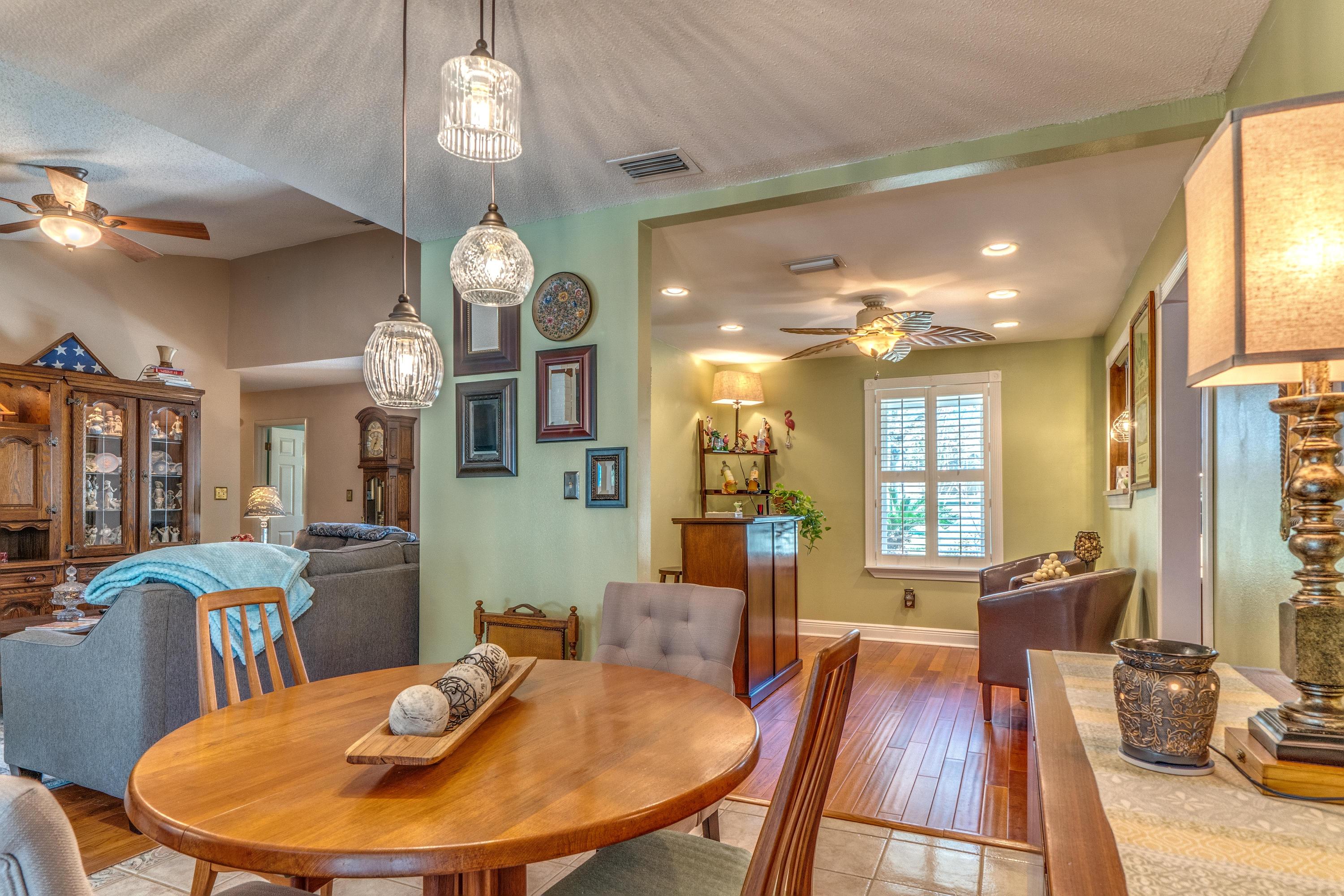 HUNTER WOODS - Residential