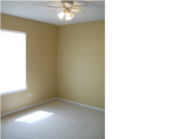 NORTHVIEW ESTATES 7TH ADDN - Residential Lease