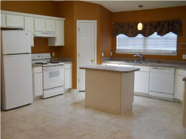 NORTHVIEW ESTATES 7TH ADDN - Residential Lease