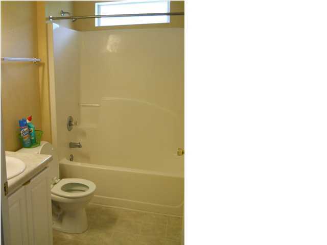 NORTHVIEW ESTATES 7TH ADDN - Residential Lease