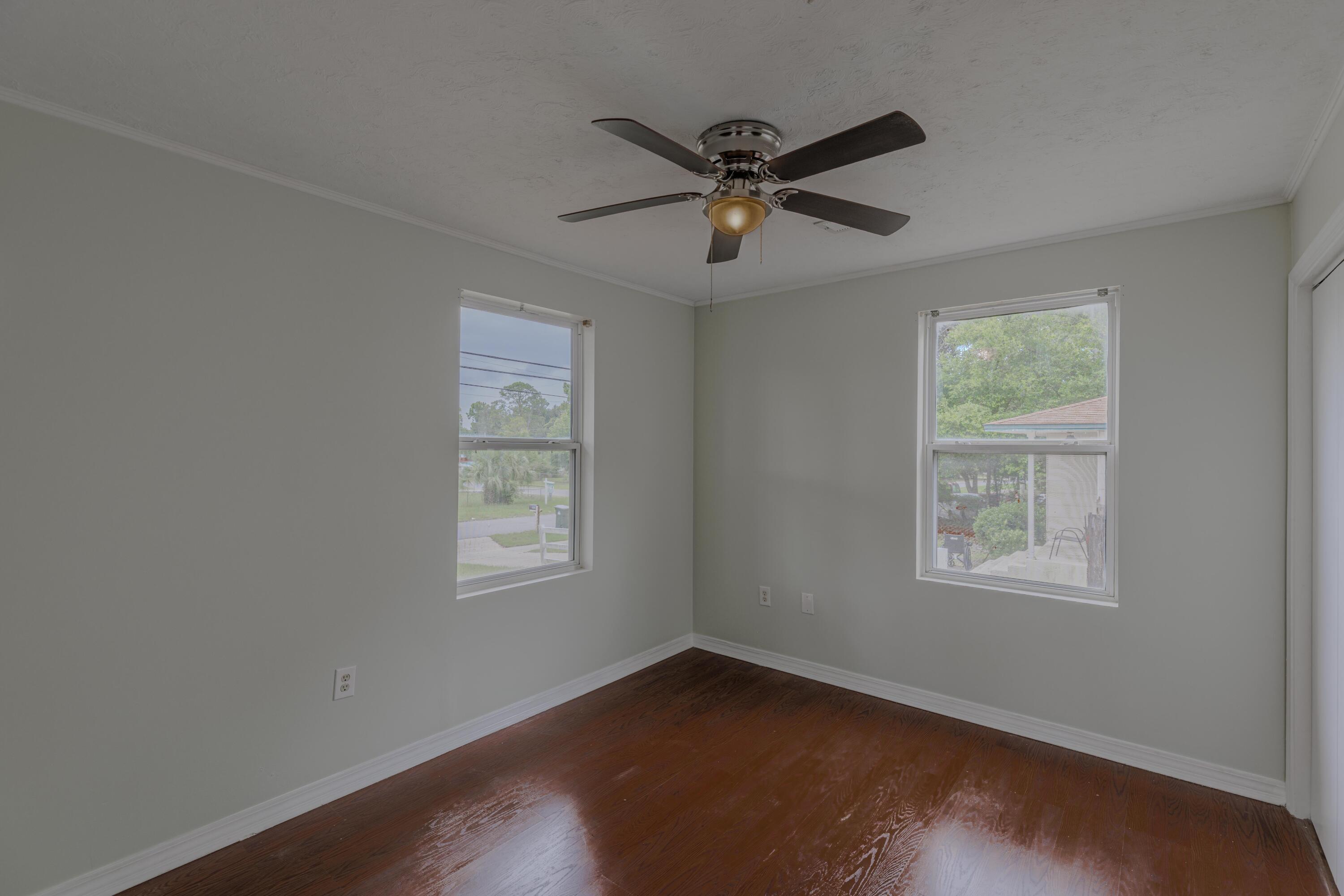 EDGEWATER - Residential