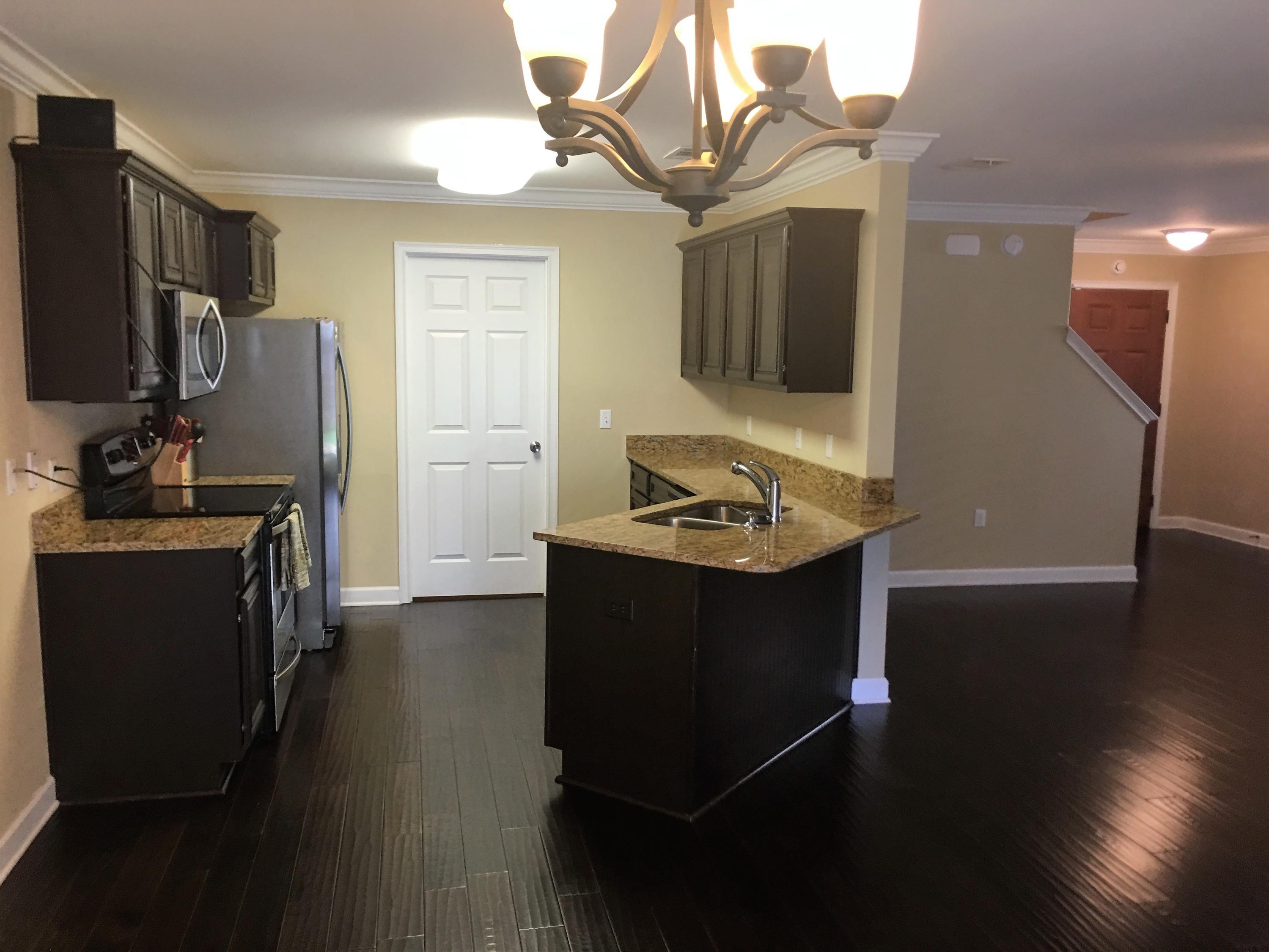 SUMMERWOOD - Residential