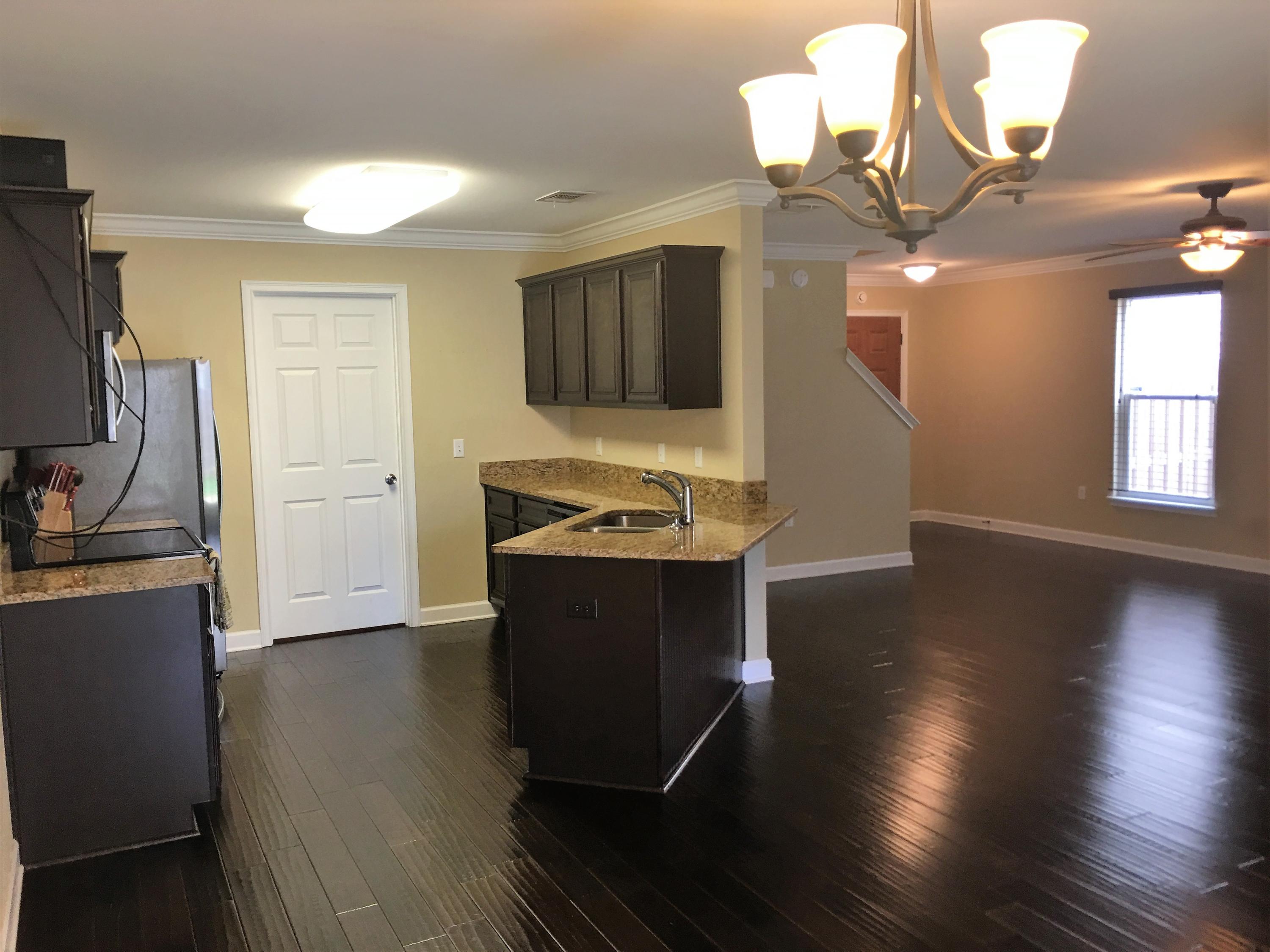 SUMMERWOOD - Residential