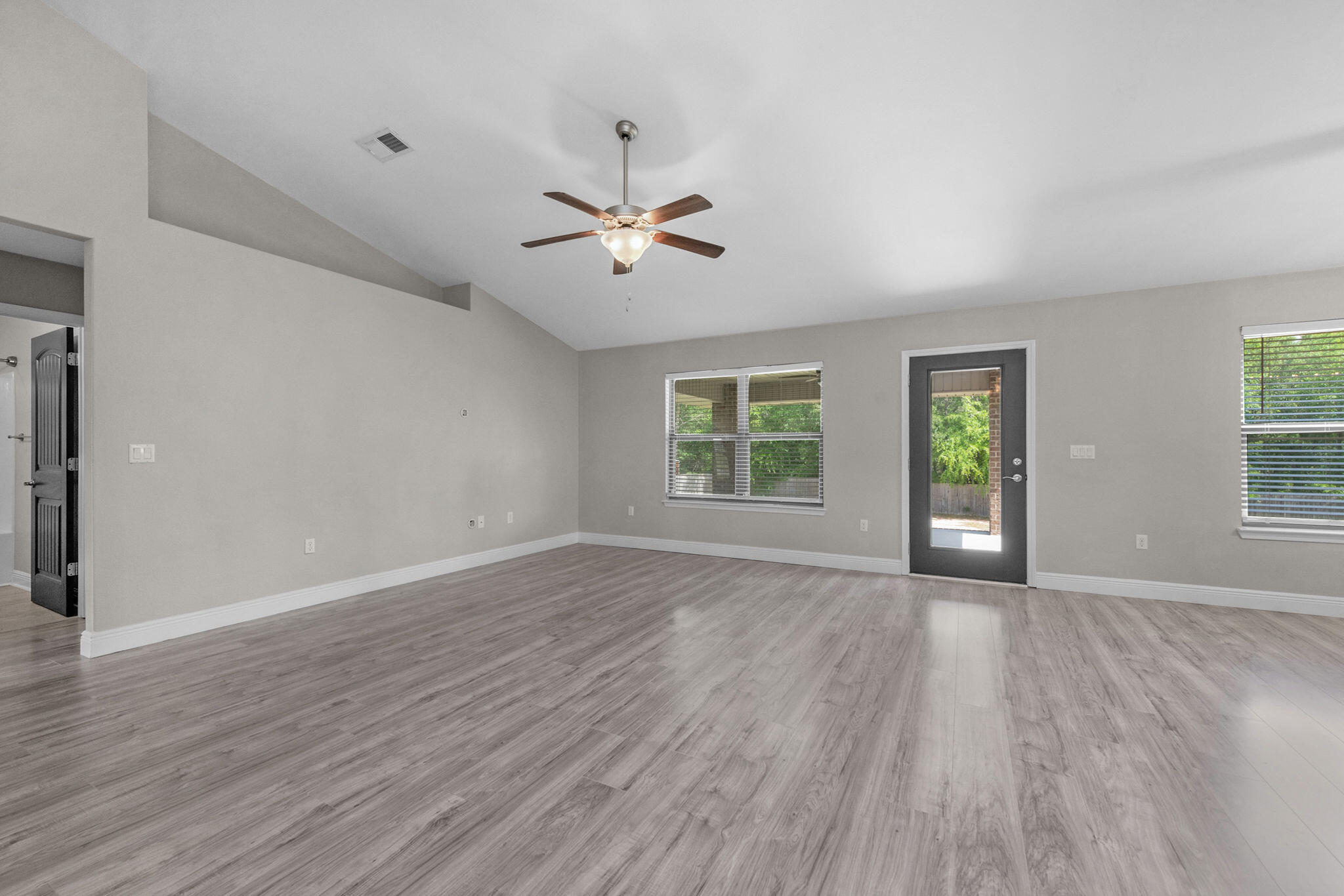 SILVER CREEK ESTATES - Residential
