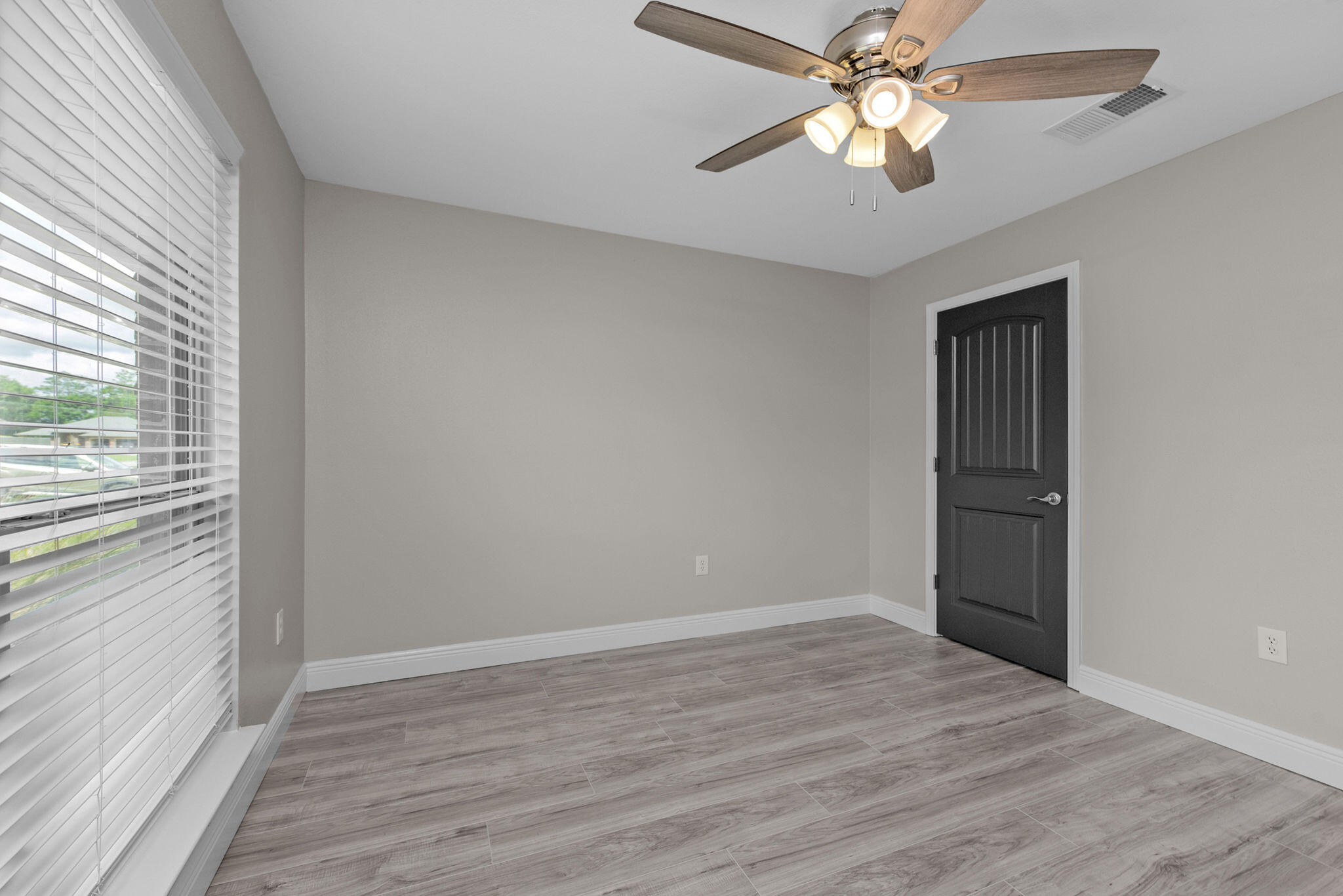 SILVER CREEK ESTATES - Residential