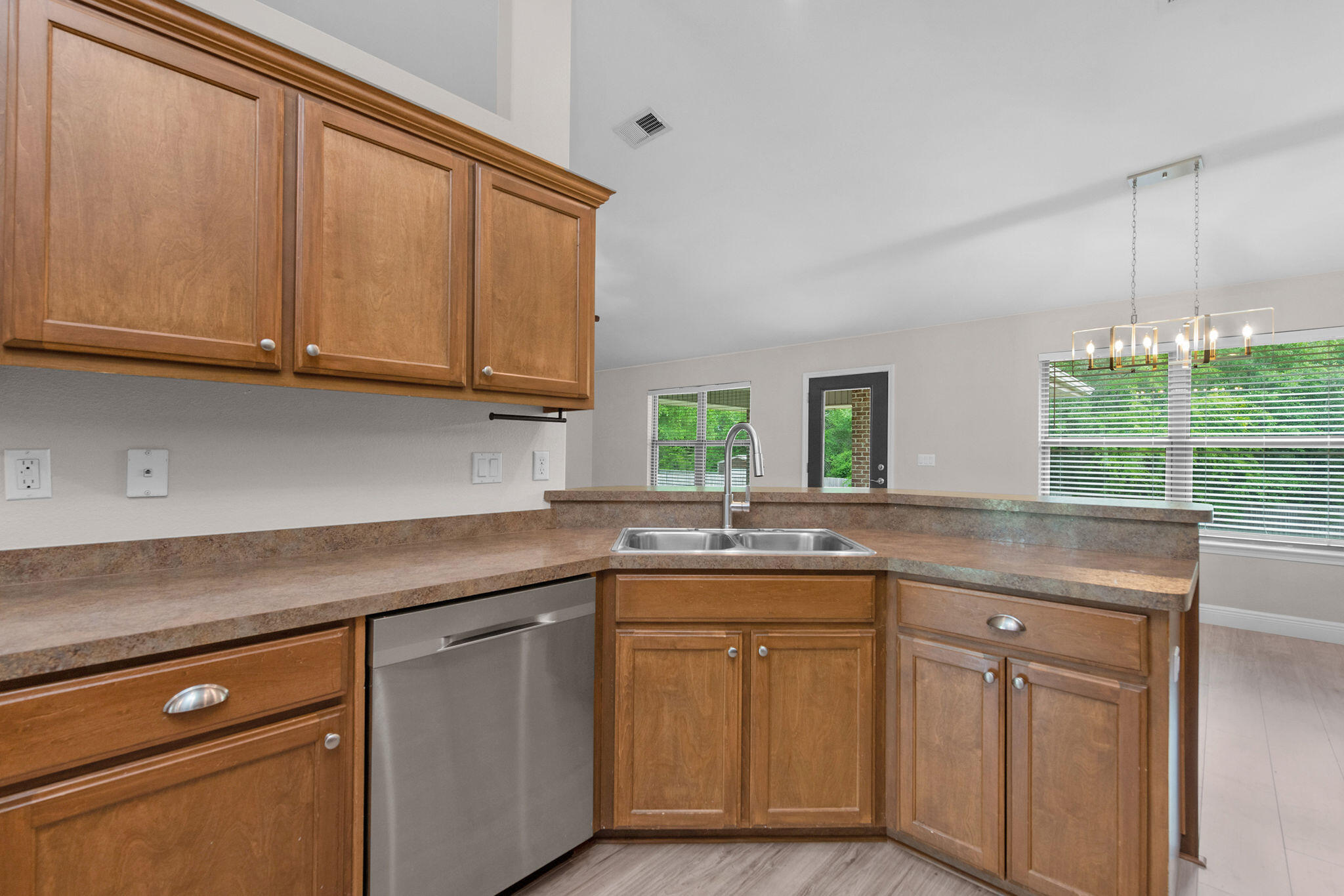 SILVER CREEK ESTATES - Residential