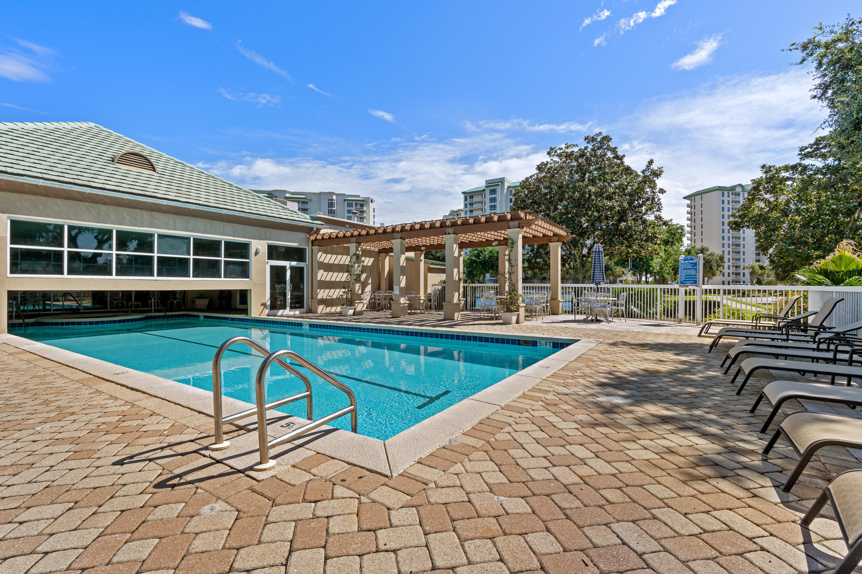 ST. LUCIA AT SILVER SHELLS - Residential