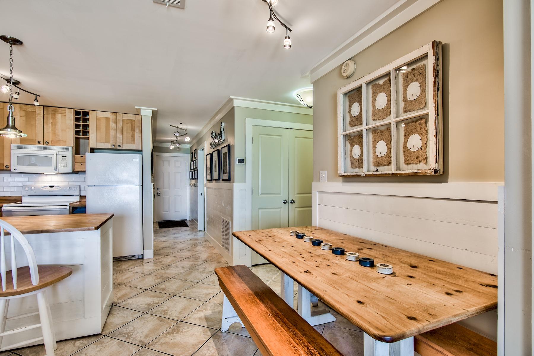 SUN SEEKERS CONDO - Residential