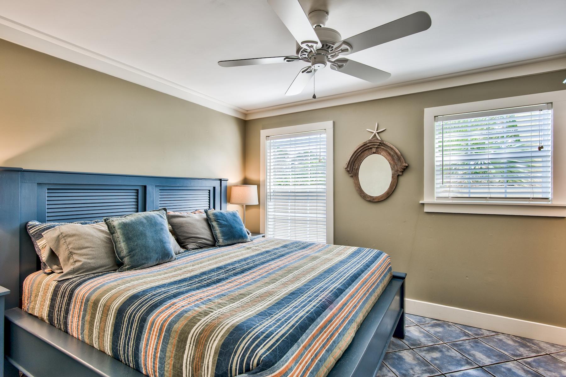 SUN SEEKERS CONDO - Residential