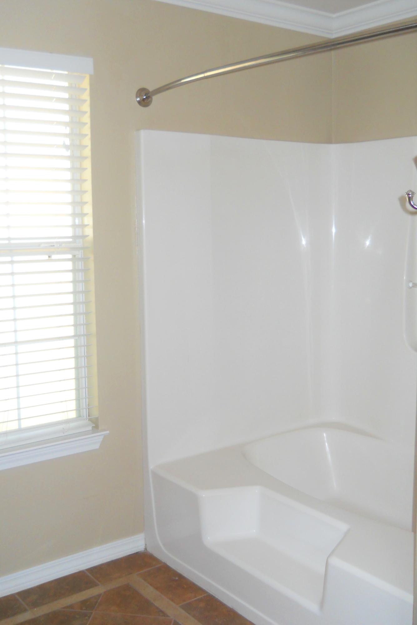 BAYOU LANDING - Residential Lease