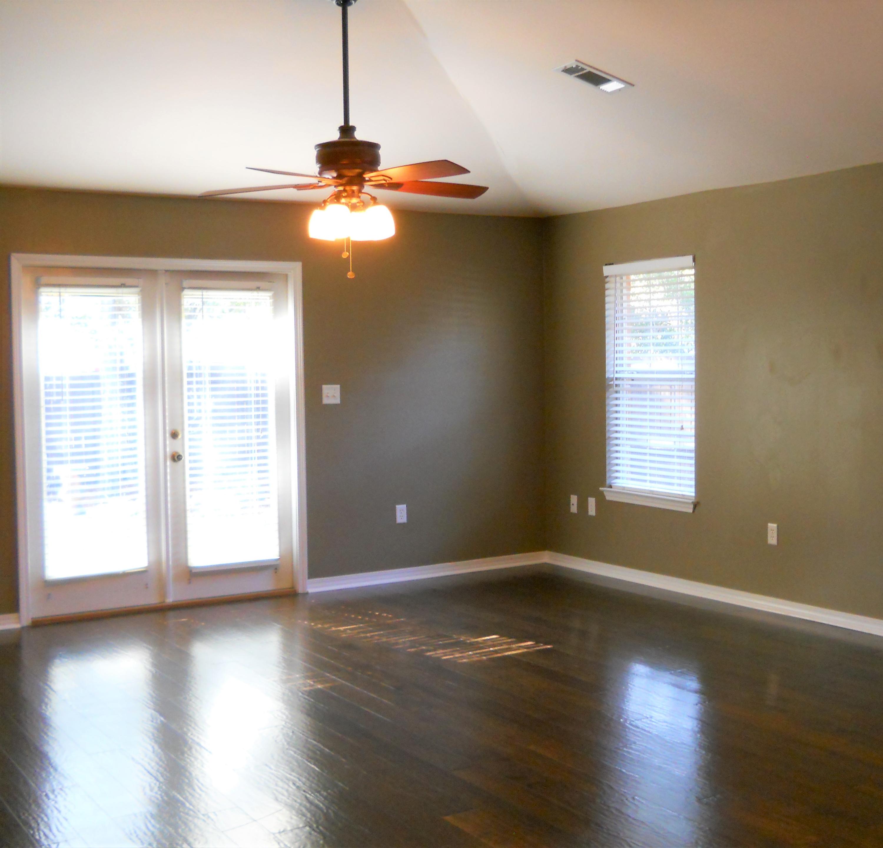 BAYOU LANDING - Residential Lease