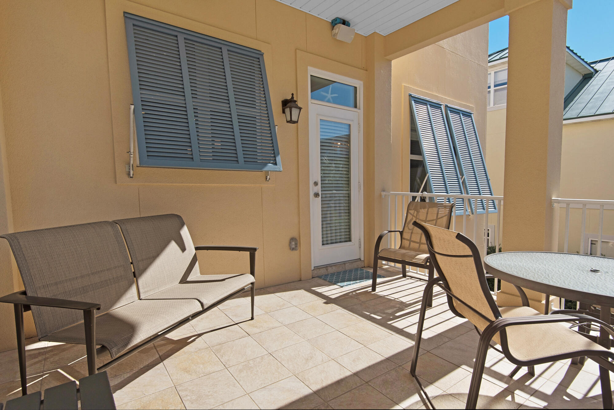 MARAVILLA SHORES - Residential