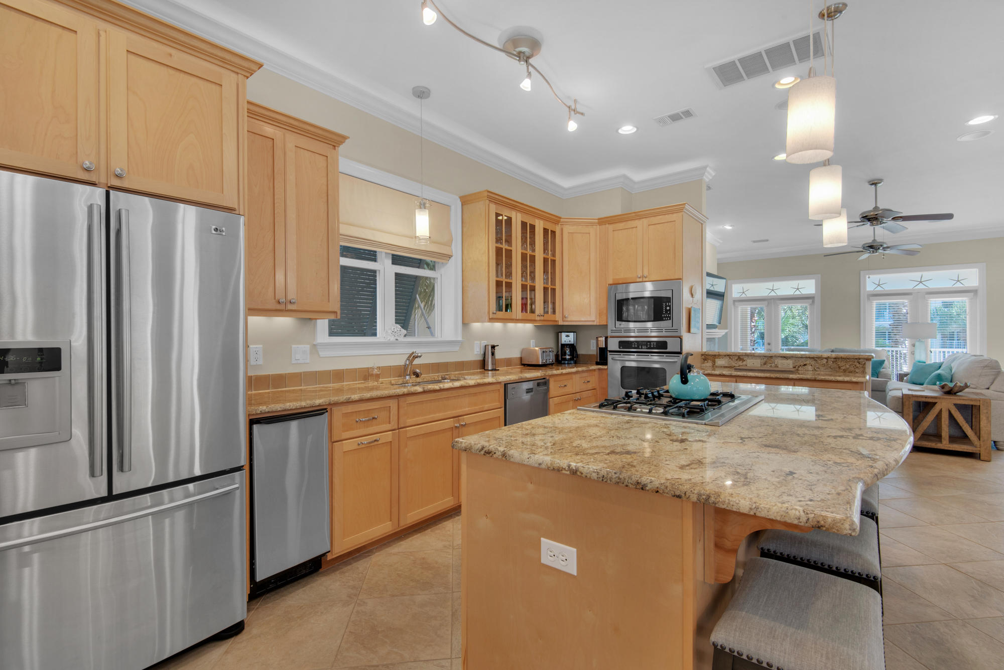 MARAVILLA SHORES - Residential