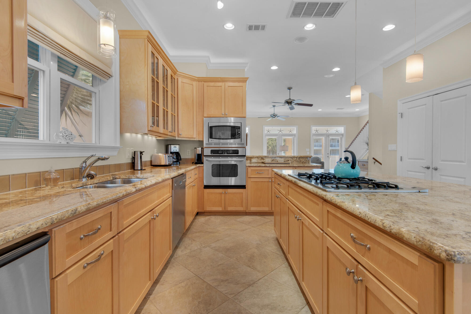 MARAVILLA SHORES - Residential