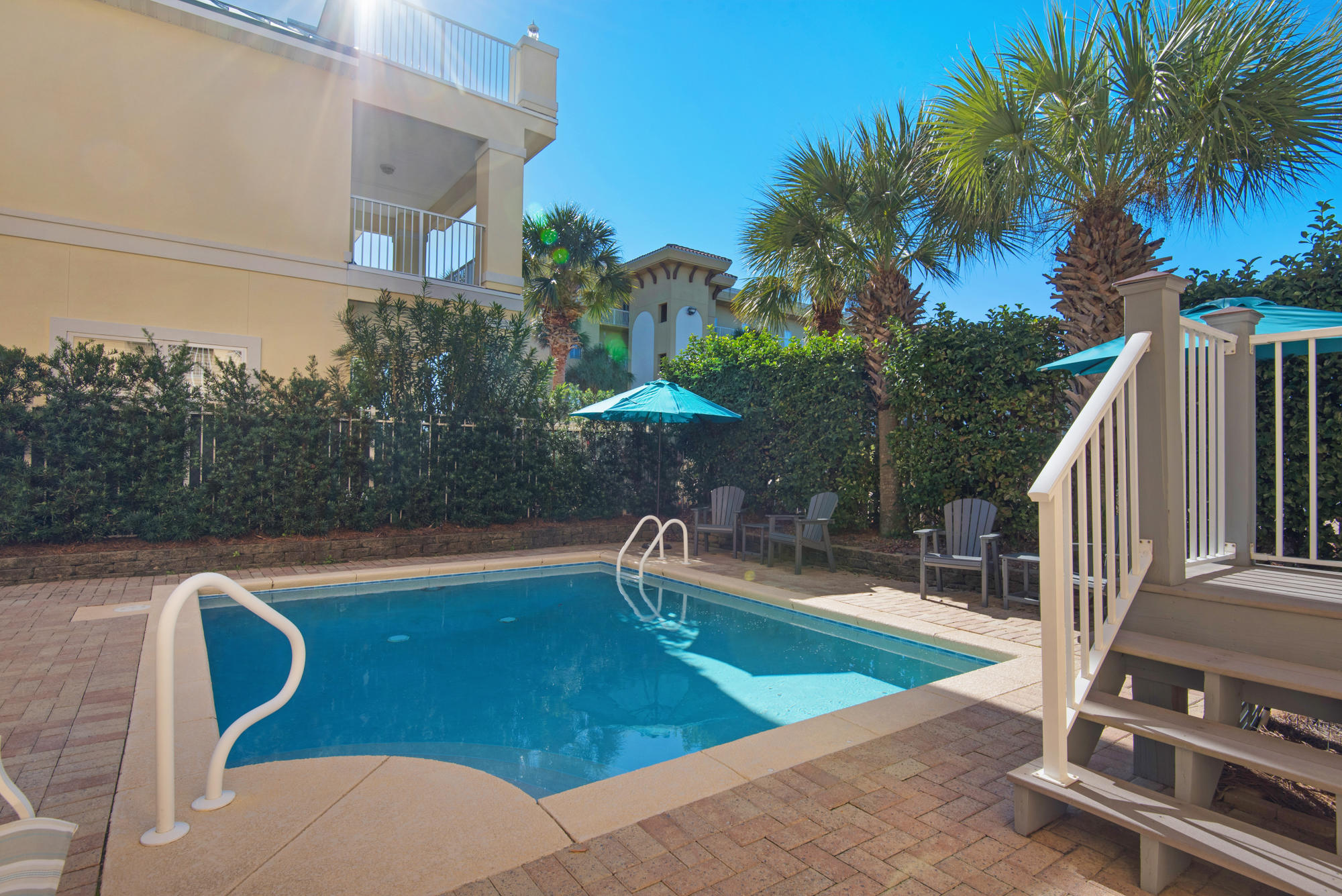 MARAVILLA SHORES - Residential
