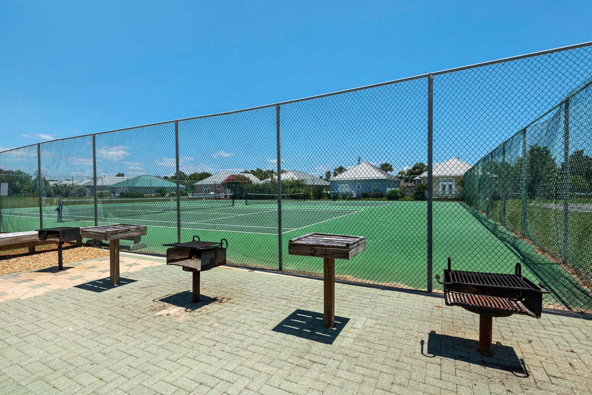MARAVILLA SHORES - Residential