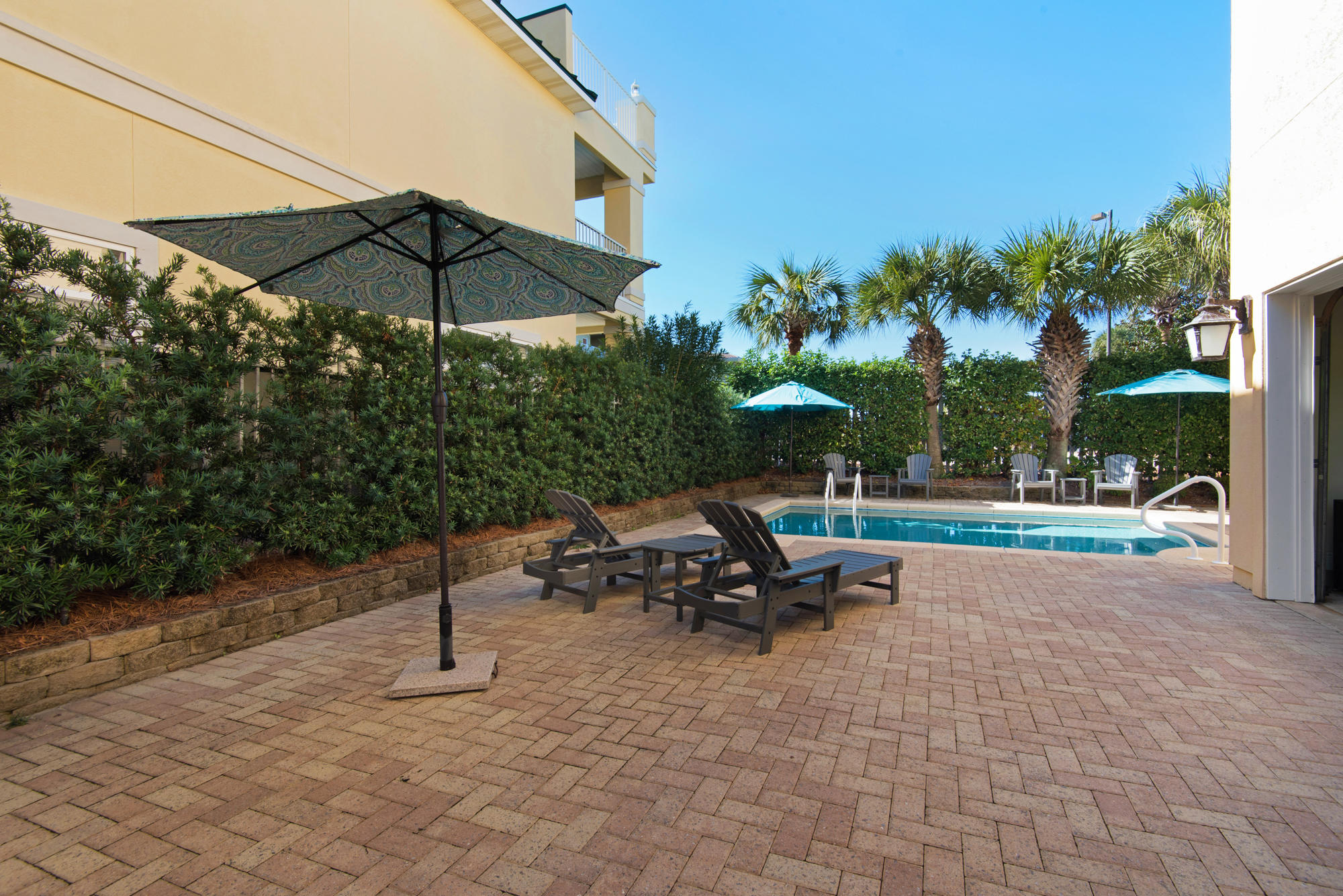 MARAVILLA SHORES - Residential