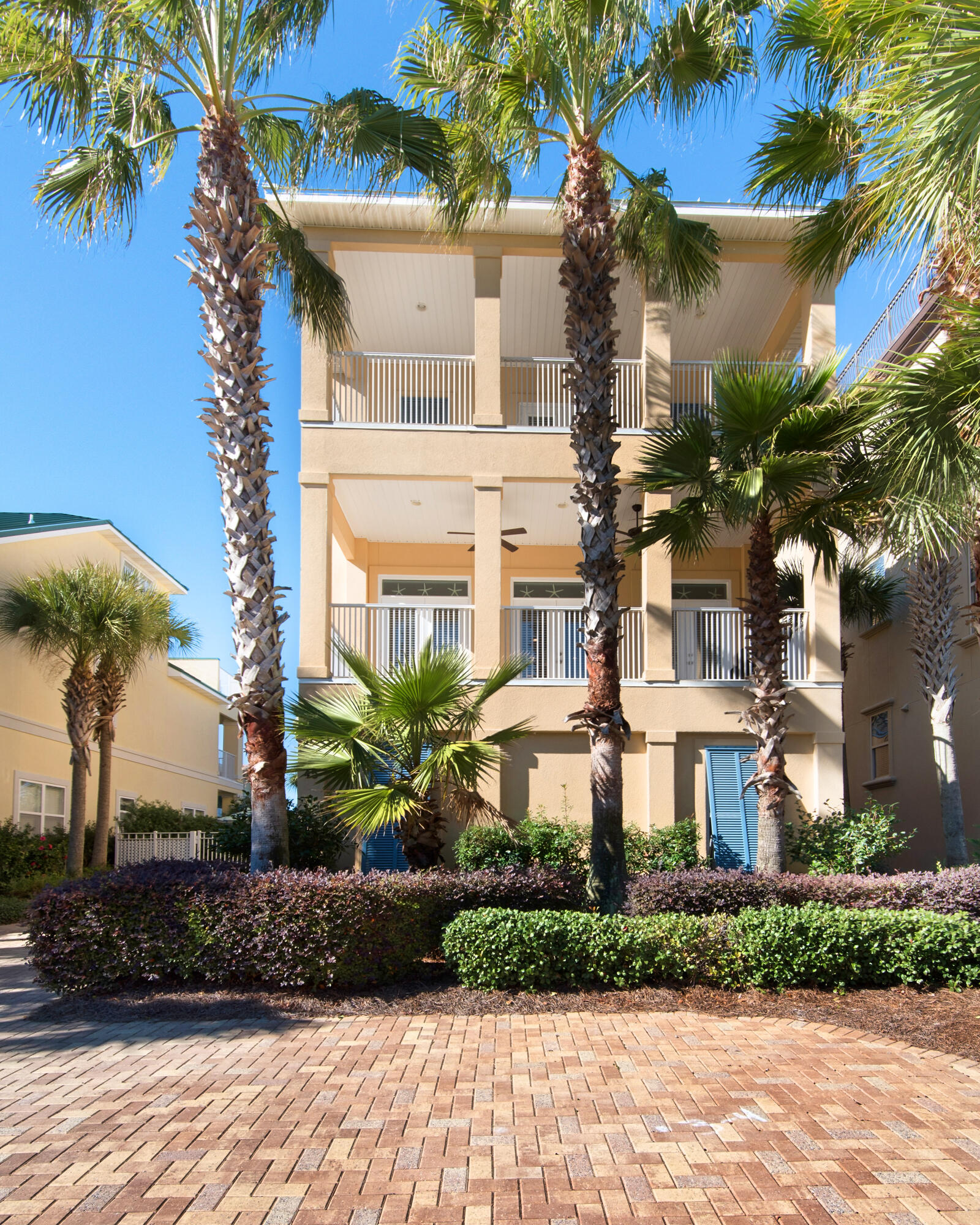 MARAVILLA SHORES - Residential