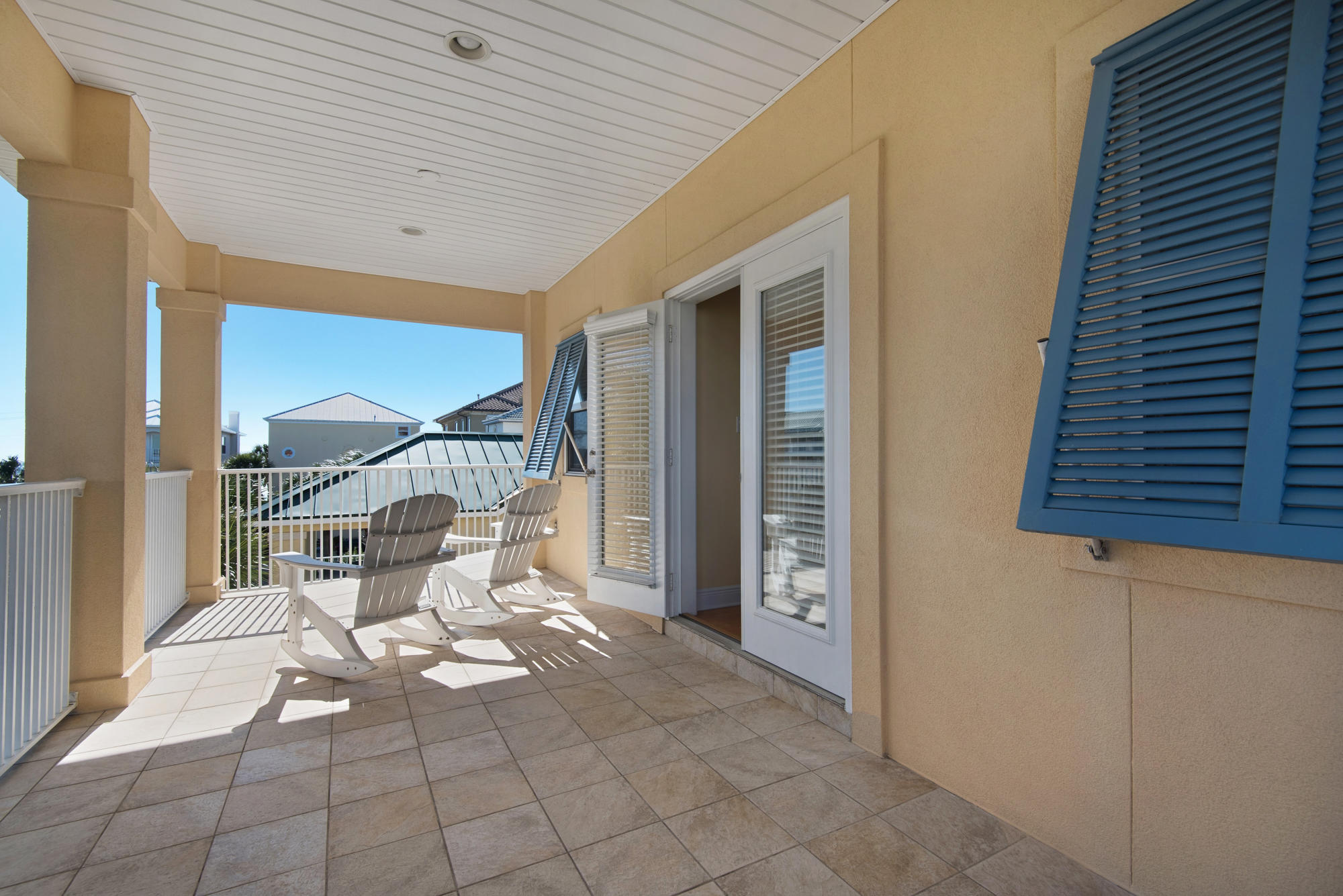 MARAVILLA SHORES - Residential