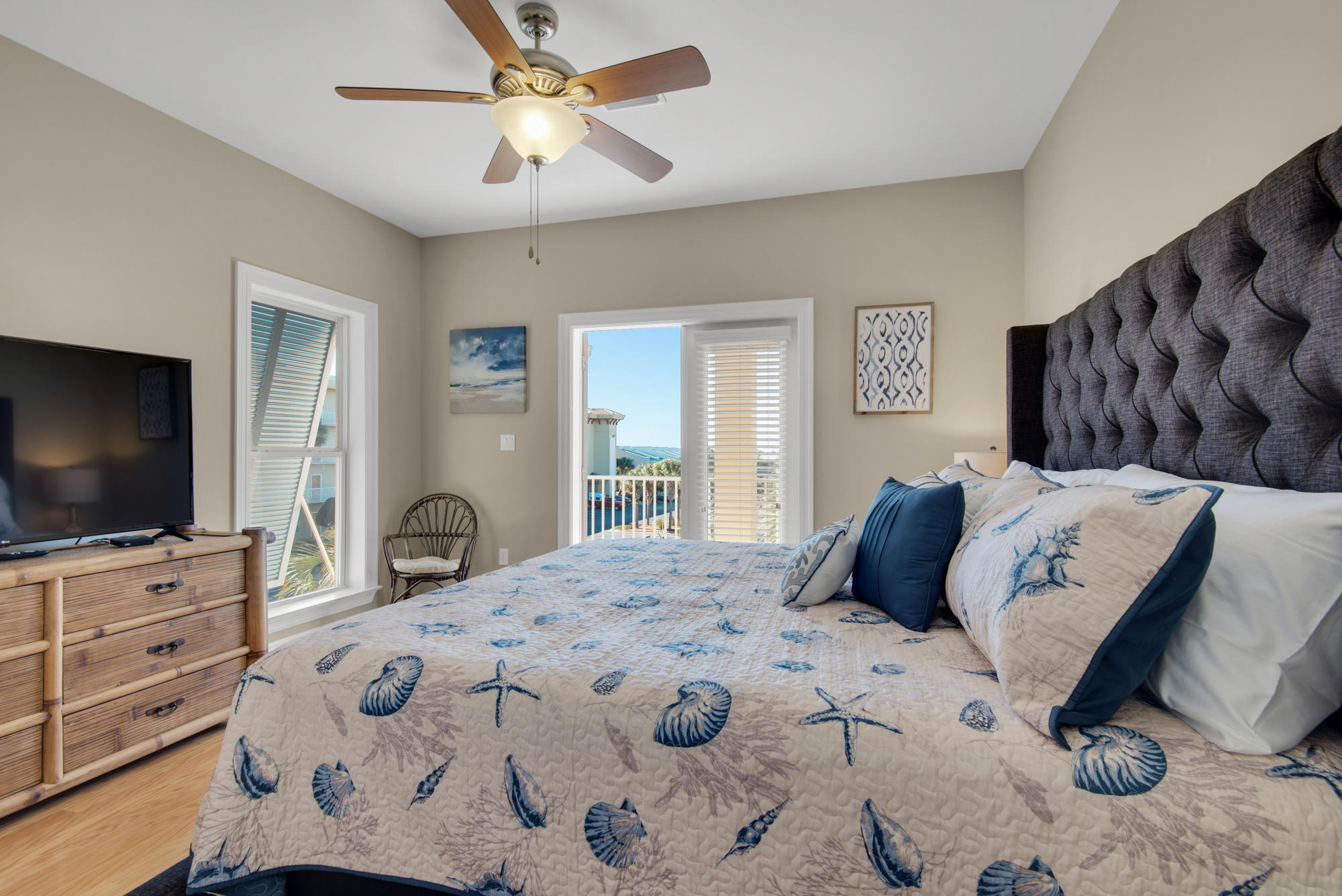 MARAVILLA SHORES - Residential