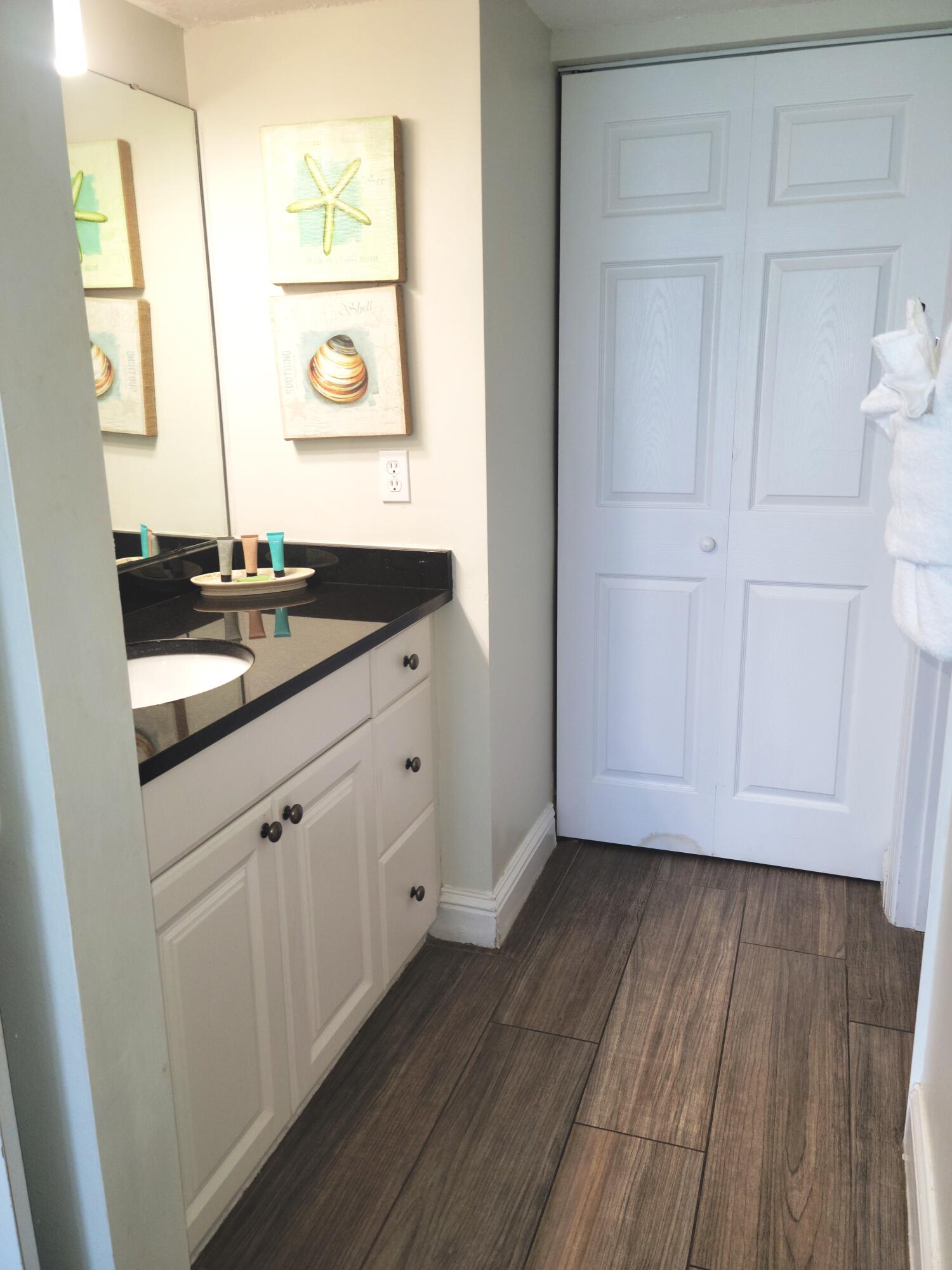 SUNDESTIN INTERNATIONAL CONDO - Residential