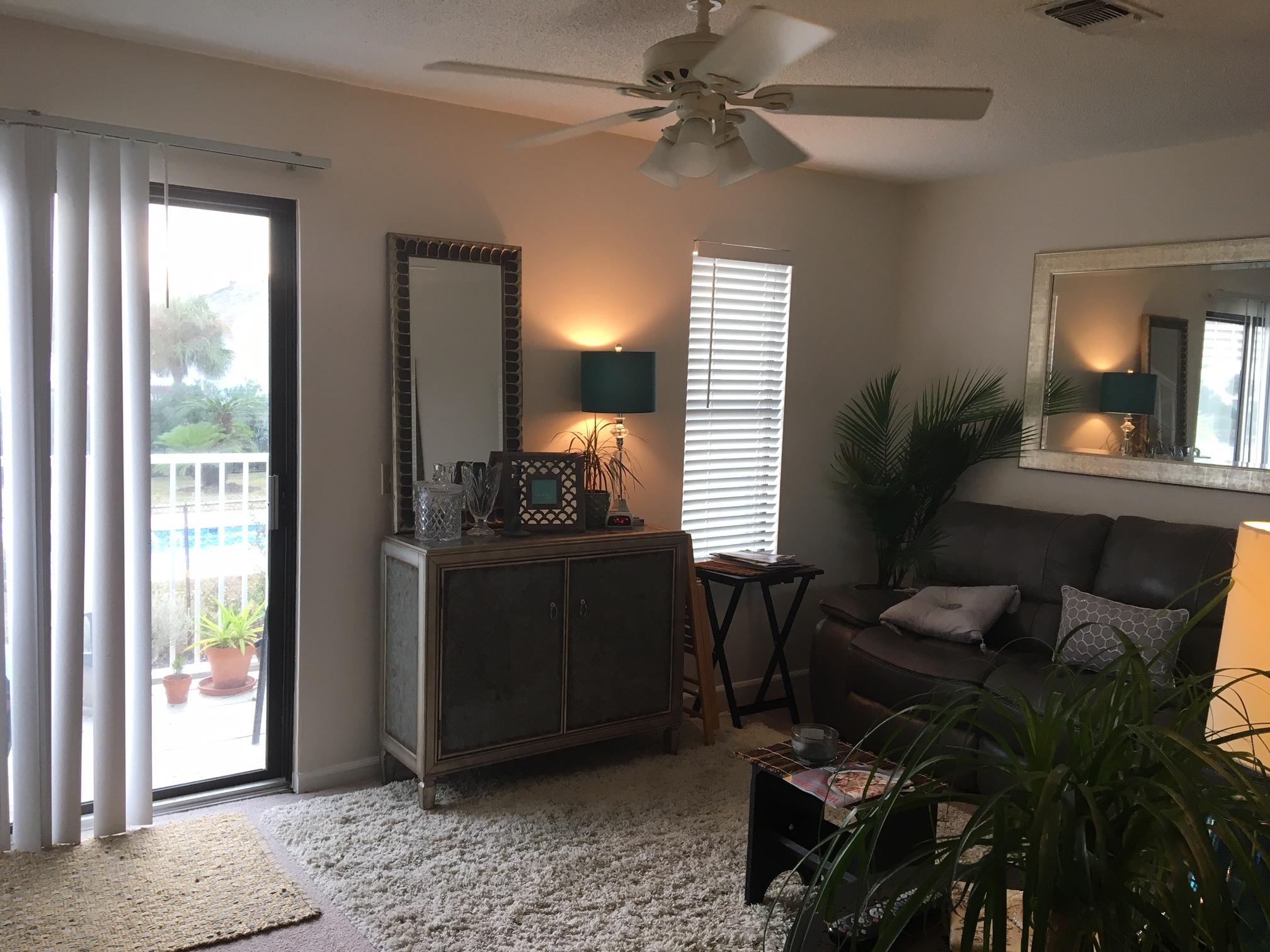 LAGUNA POINT CONDO LOT 10 - Residential