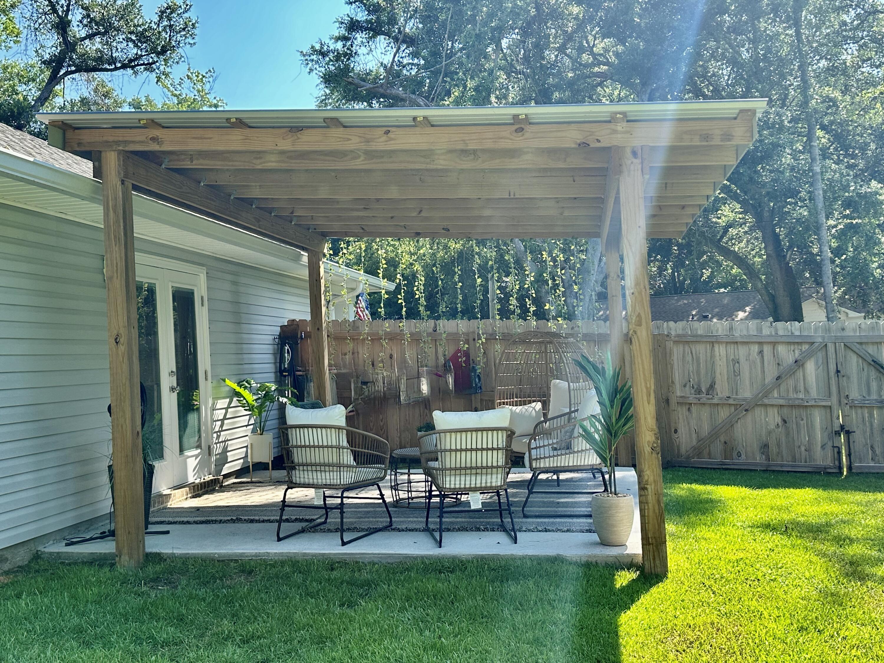 CALVERT OAKS - Residential