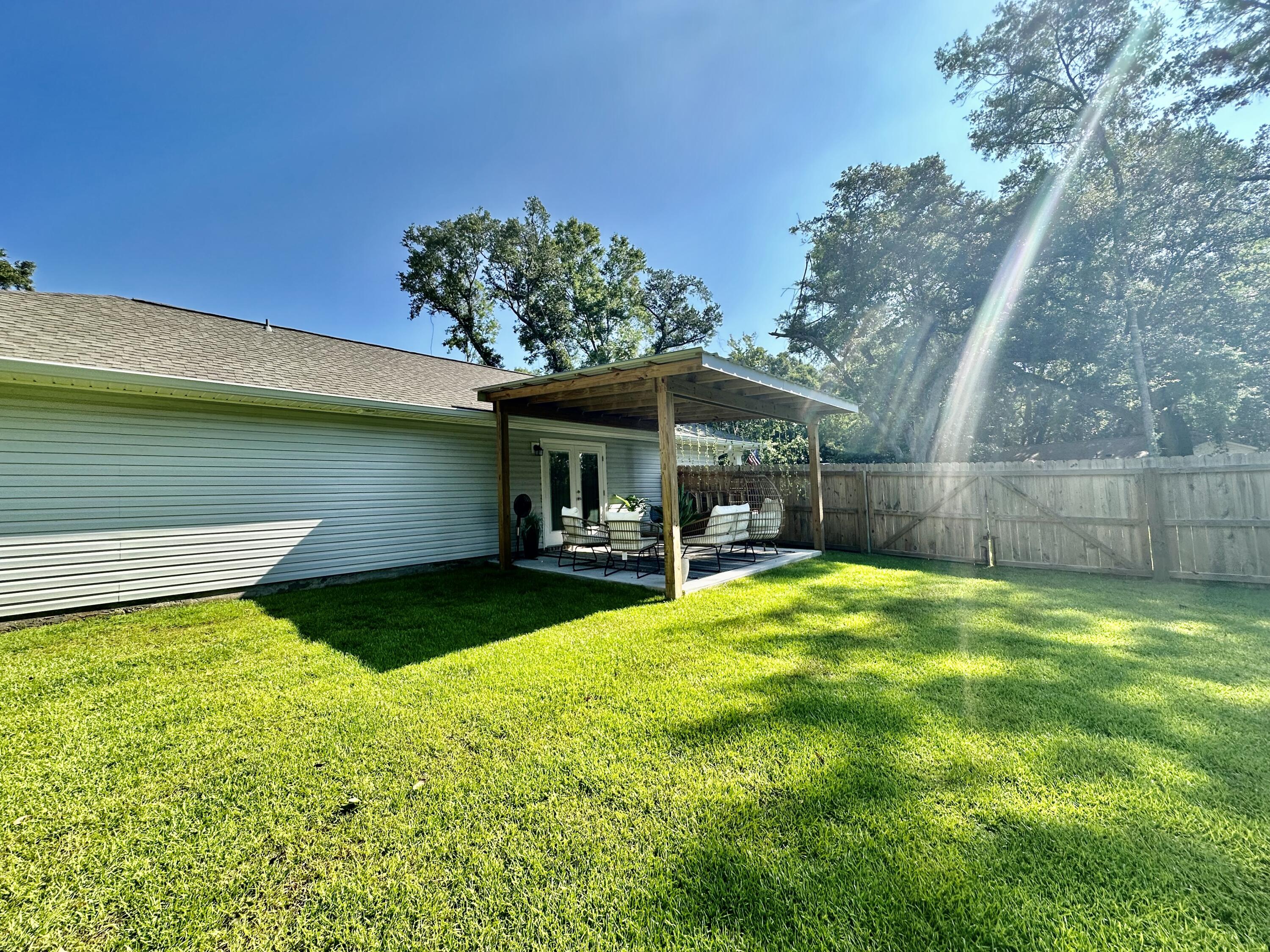 CALVERT OAKS - Residential