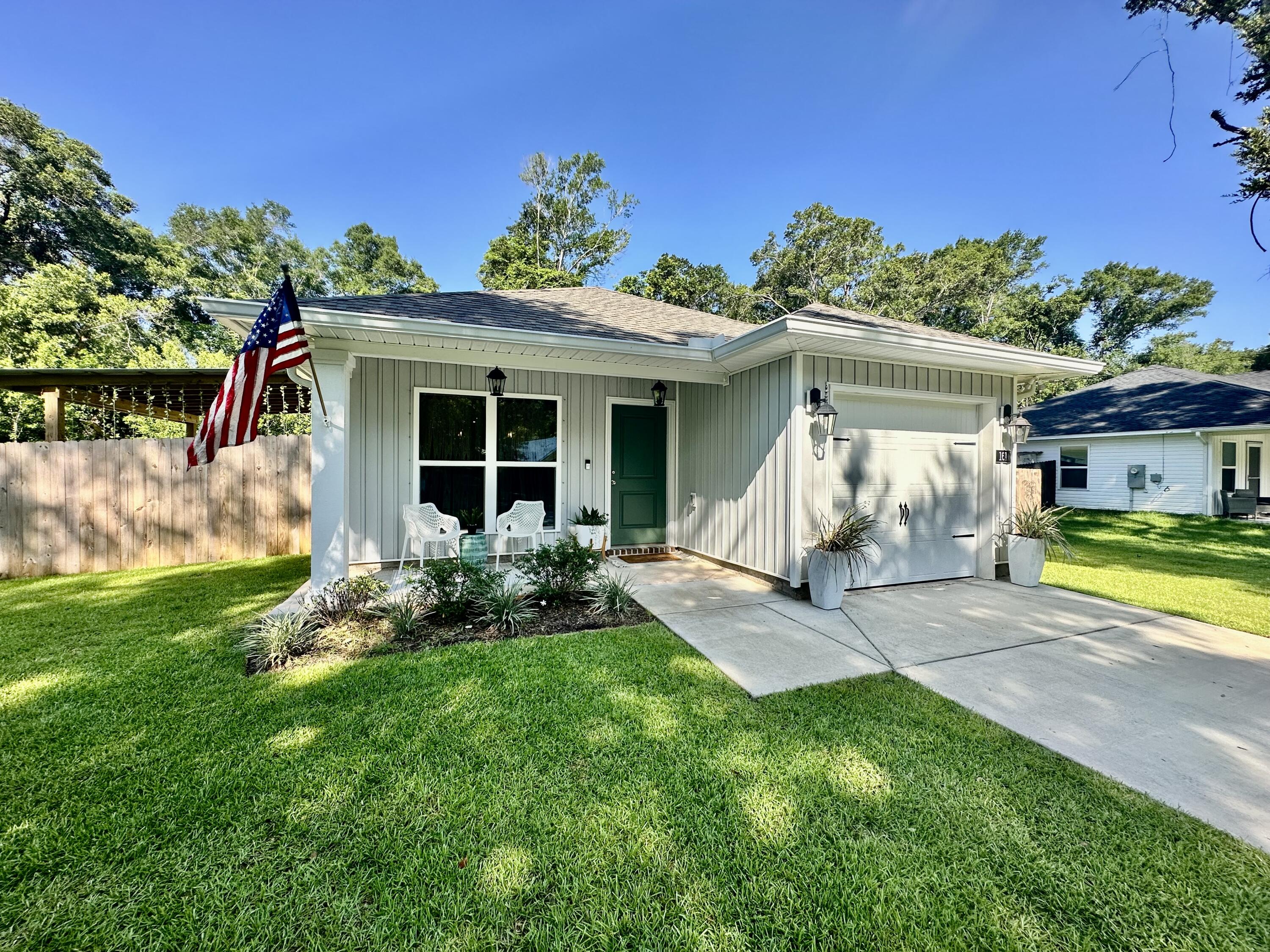 CALVERT OAKS - Residential