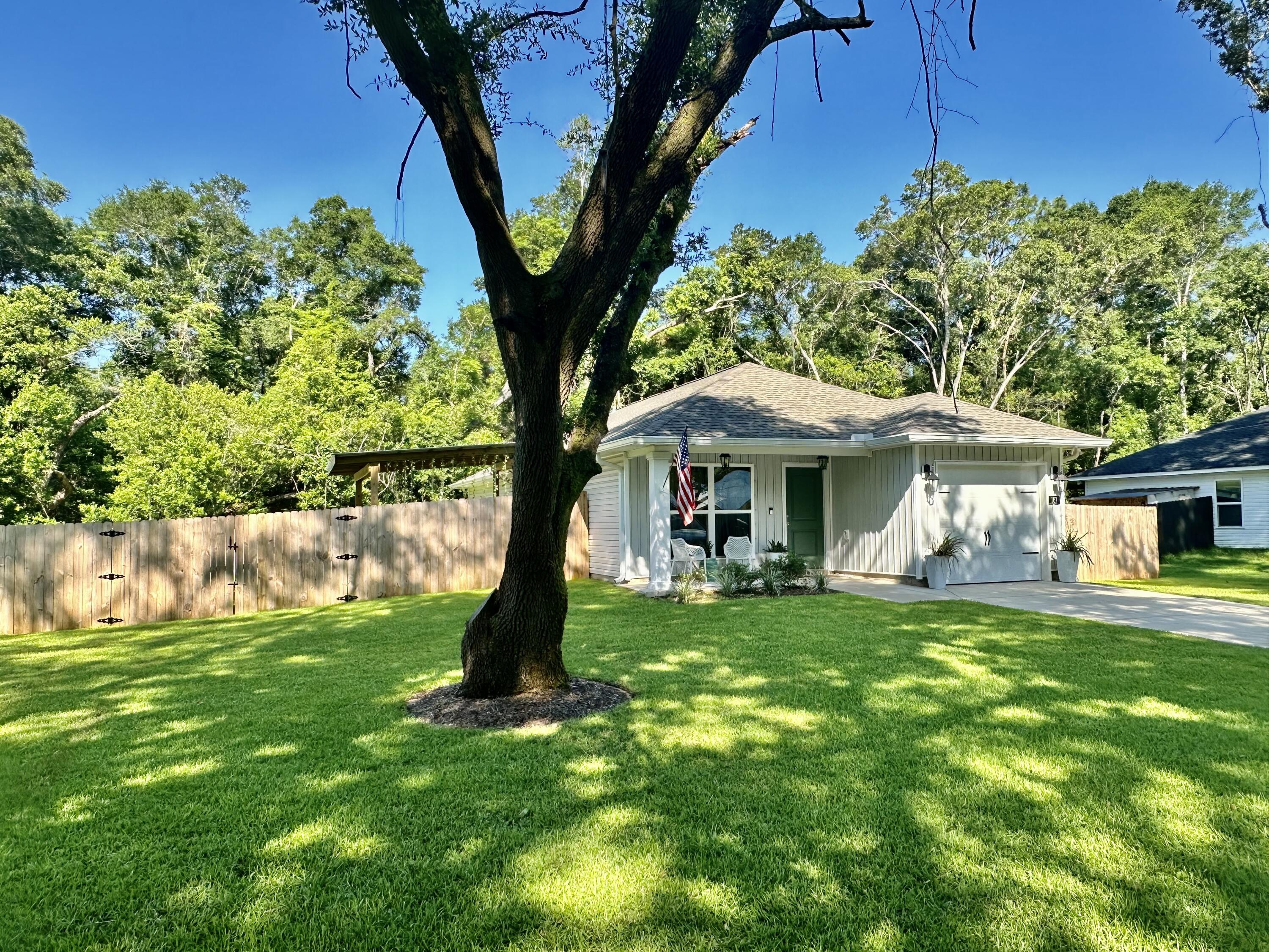 CALVERT OAKS - Residential