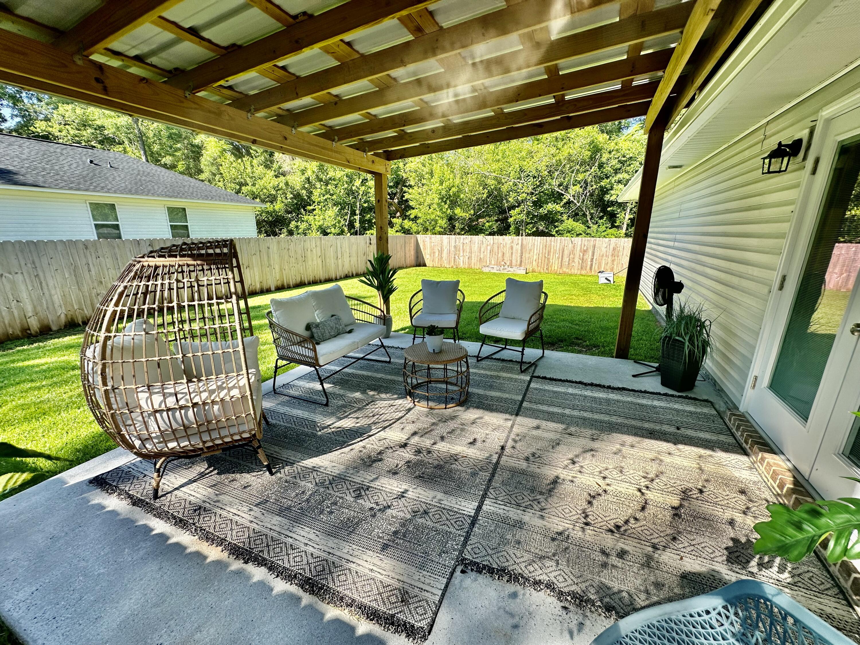 CALVERT OAKS - Residential