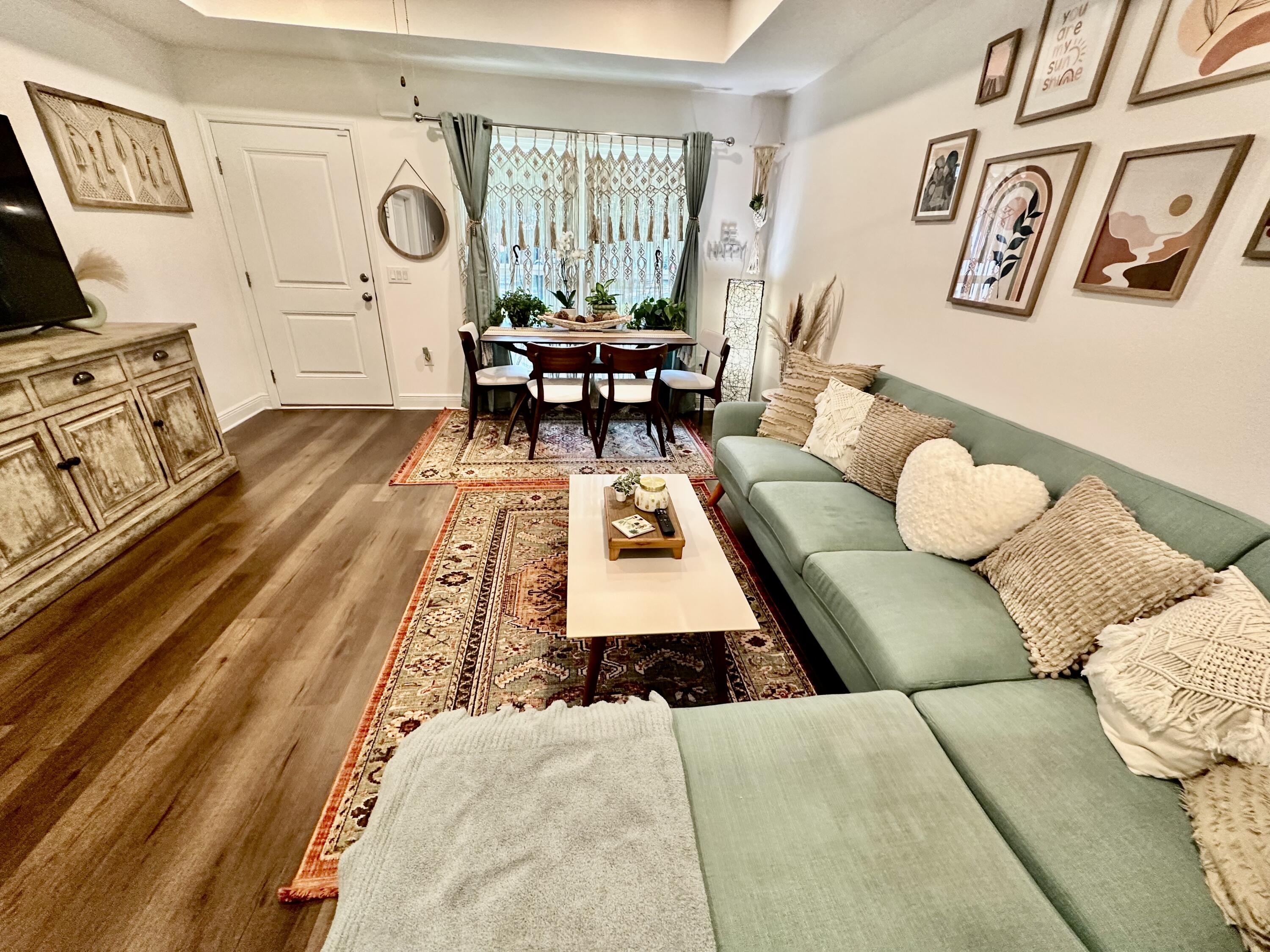 CALVERT OAKS - Residential