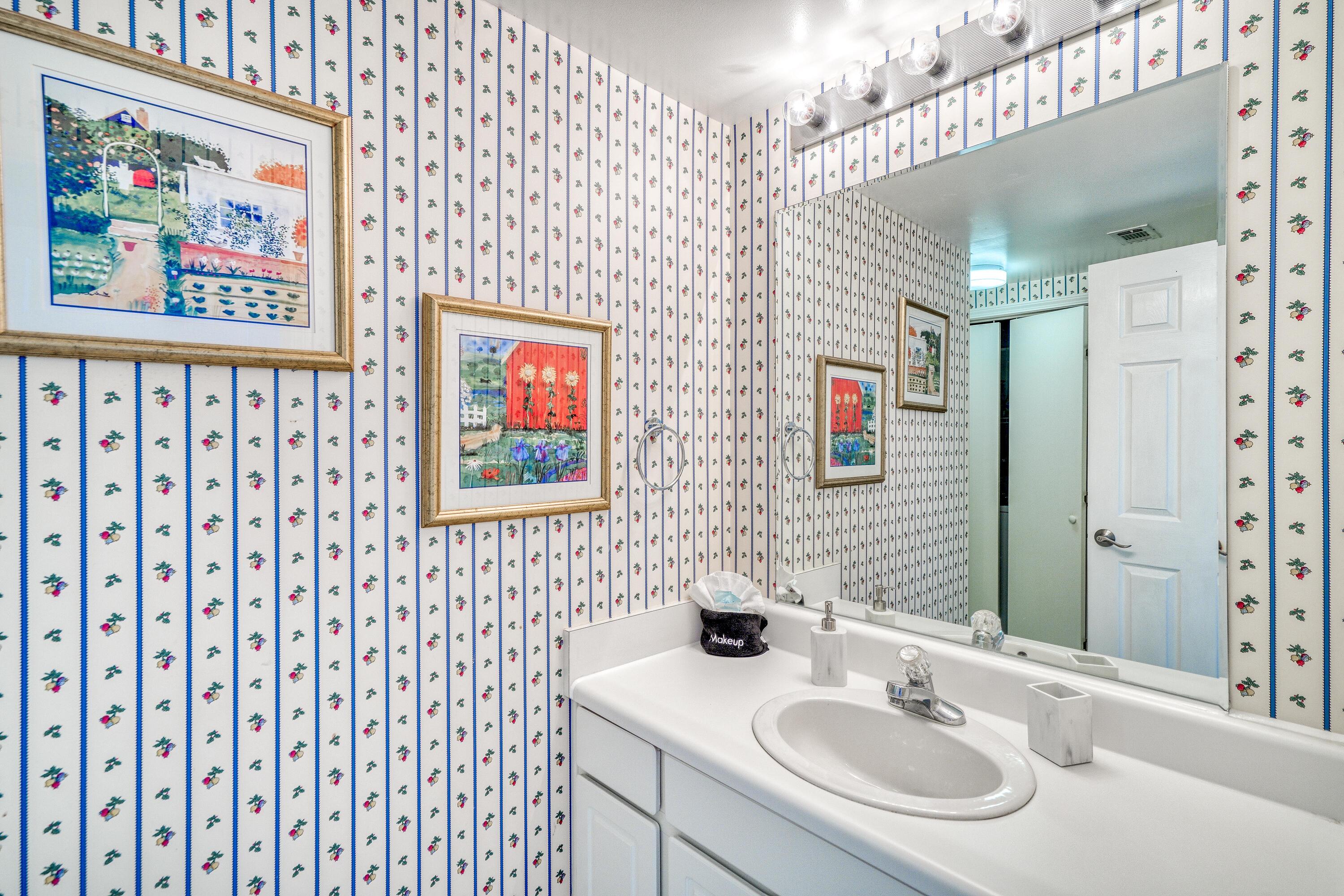 JADE EAST TOWERS CONDO - Residential