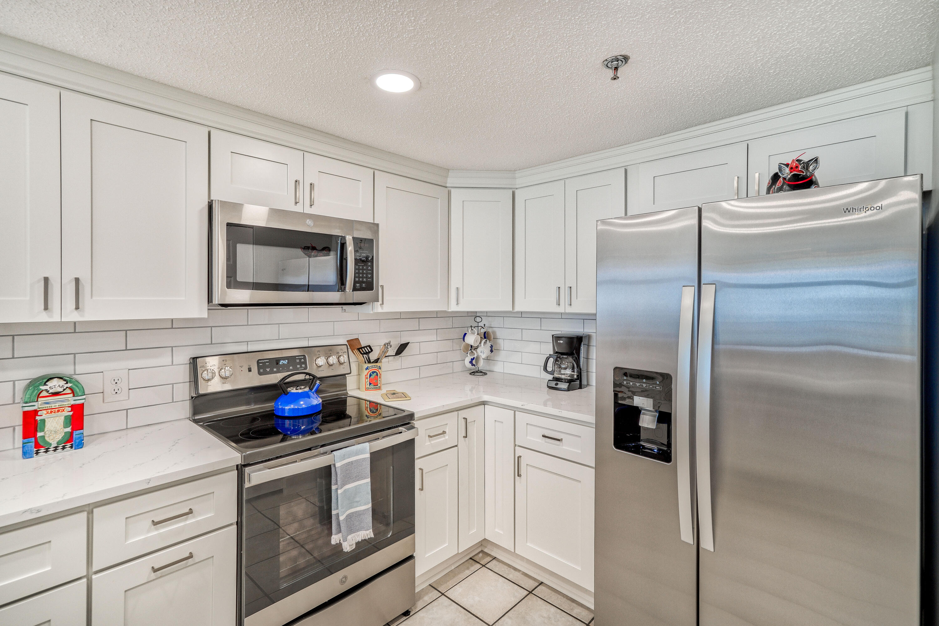 JADE EAST TOWERS CONDO - Residential