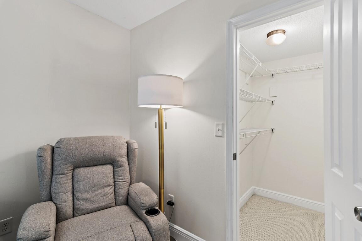 LINKSIDE VILLAGE UNIT 1 - Residential