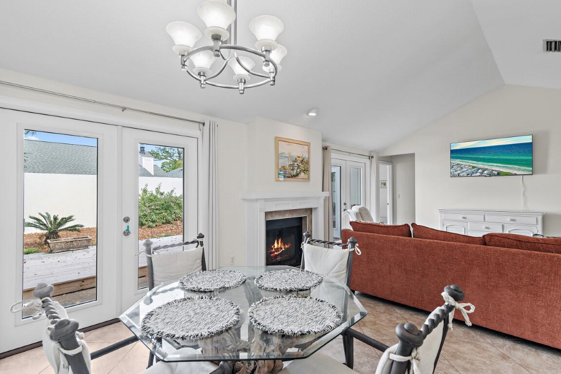 LINKSIDE VILLAGE UNIT 1 - Residential