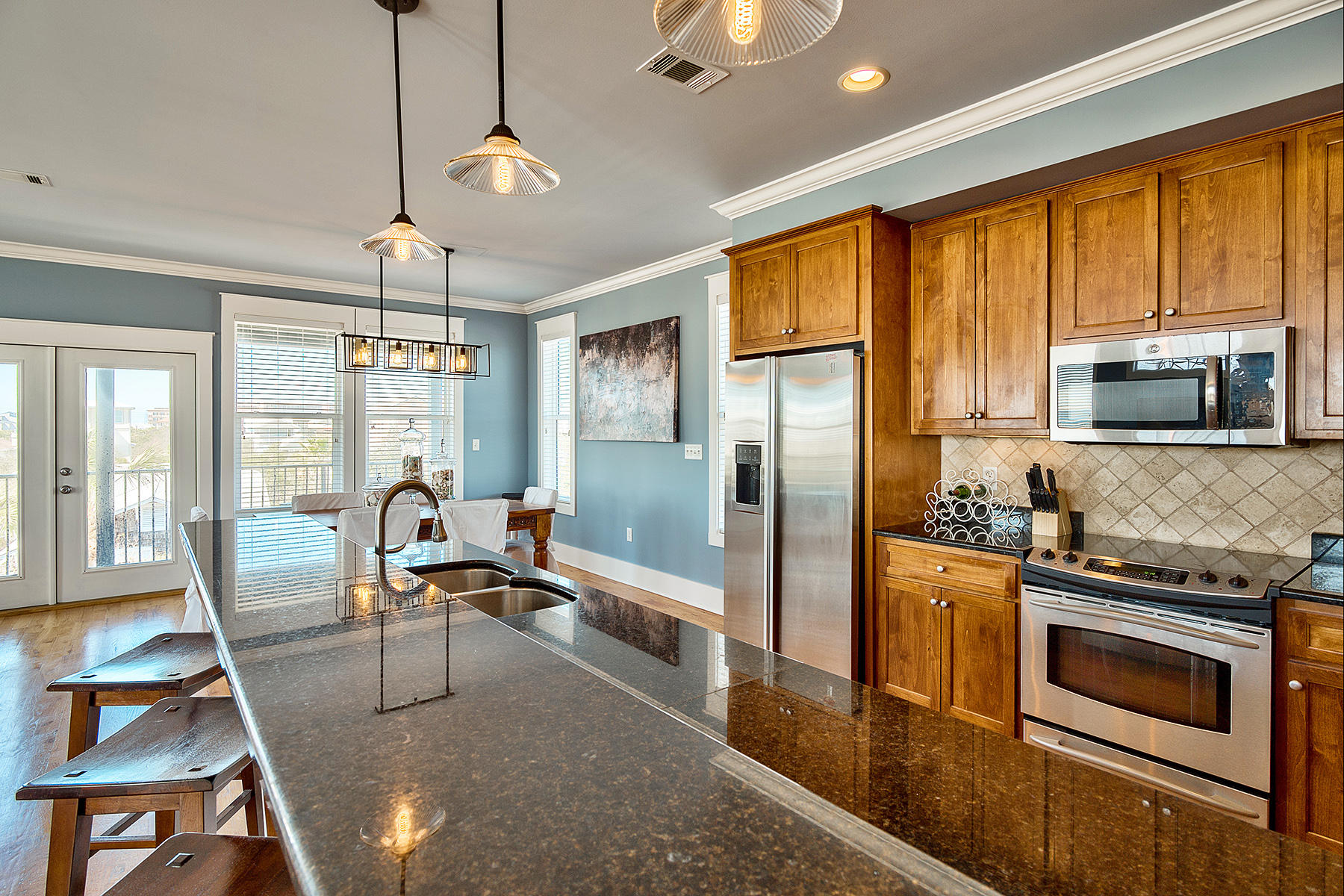 BLUE MOUNTAIN BEACH - Residential